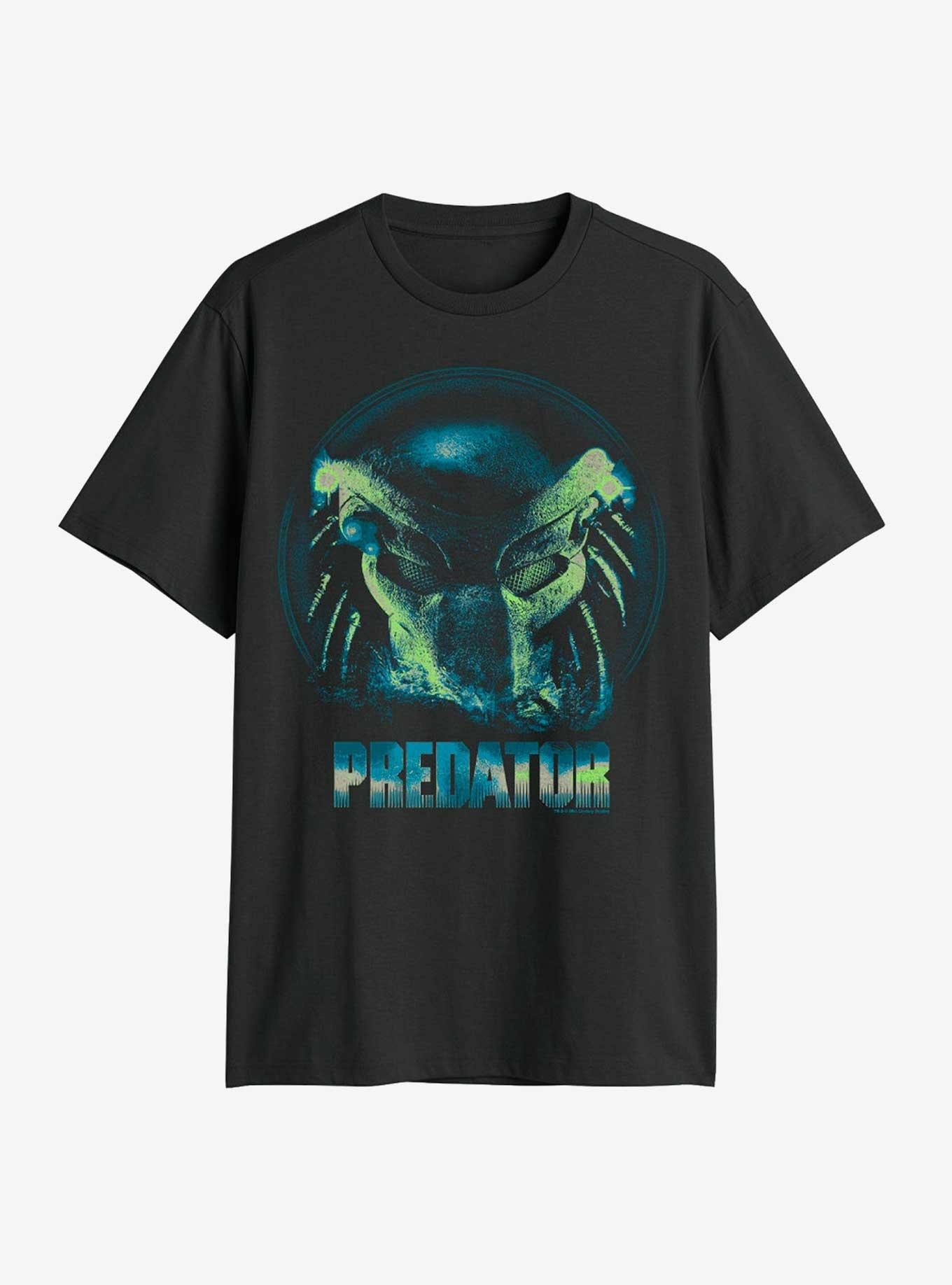Alien Predator Circle Pose T-Shirt | Trending Graphic Tee For Fans