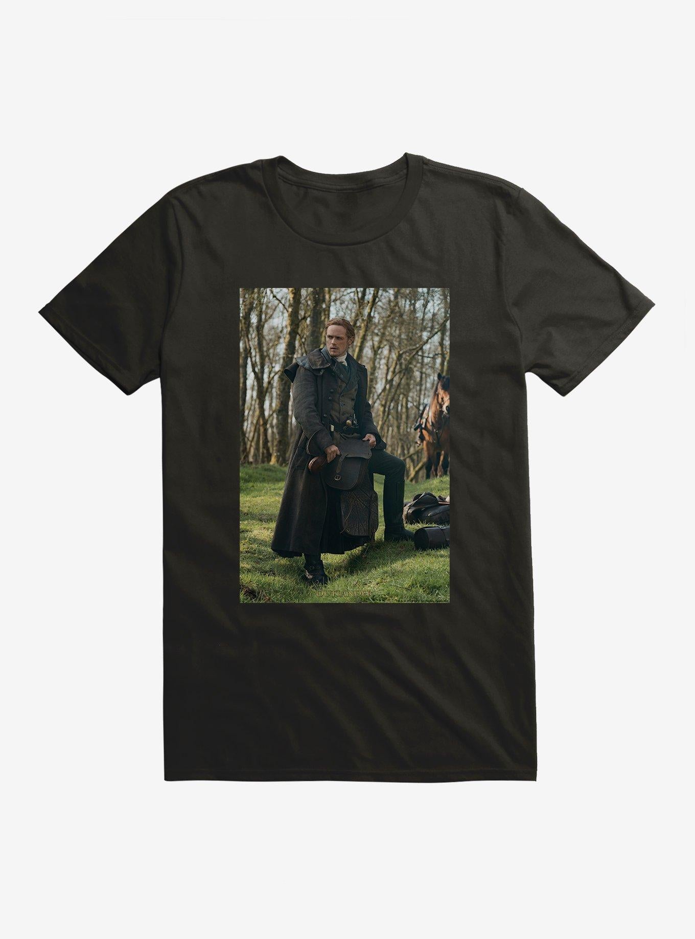 Outlander Pose T-Shirt | Trending Graphic Tee For Fans