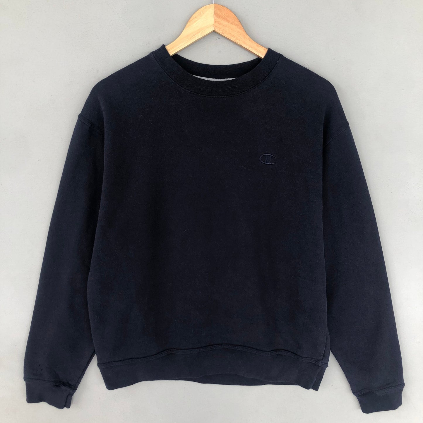 Vintage 00s Champion Embroidery Logo Colour Blueblack Size Medium Graphic Tee – Soft Feel · Must-Have Style
