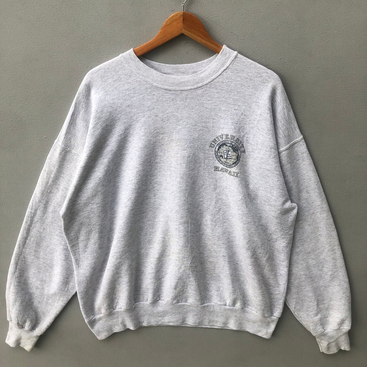 Vintage 90s Hanes Tag University Texas Big BackPrint Logo Sweatshirt Baggie Crewneck Pullover Sweater Universiy Hawaii Colour Grey Size X L Sweatshirt – Premium Graphic · High-Quality Print