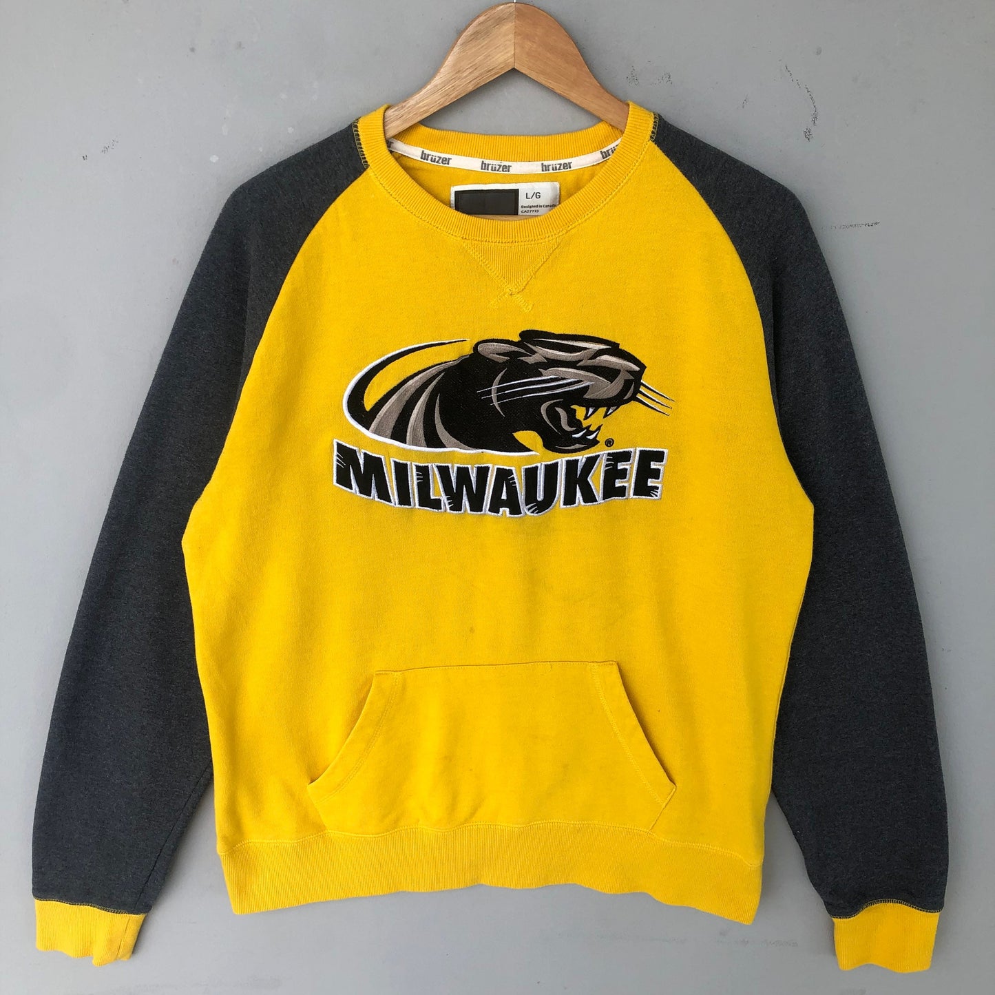 Vintage Y2K Milwaukee Spellout Embroided Biglogo Sweatshirt Crewneck Sweater University of Wisconsin Pullover Colour YellowGrey Size Large Sweatshirt – Premium Graphic · Must-Have Style