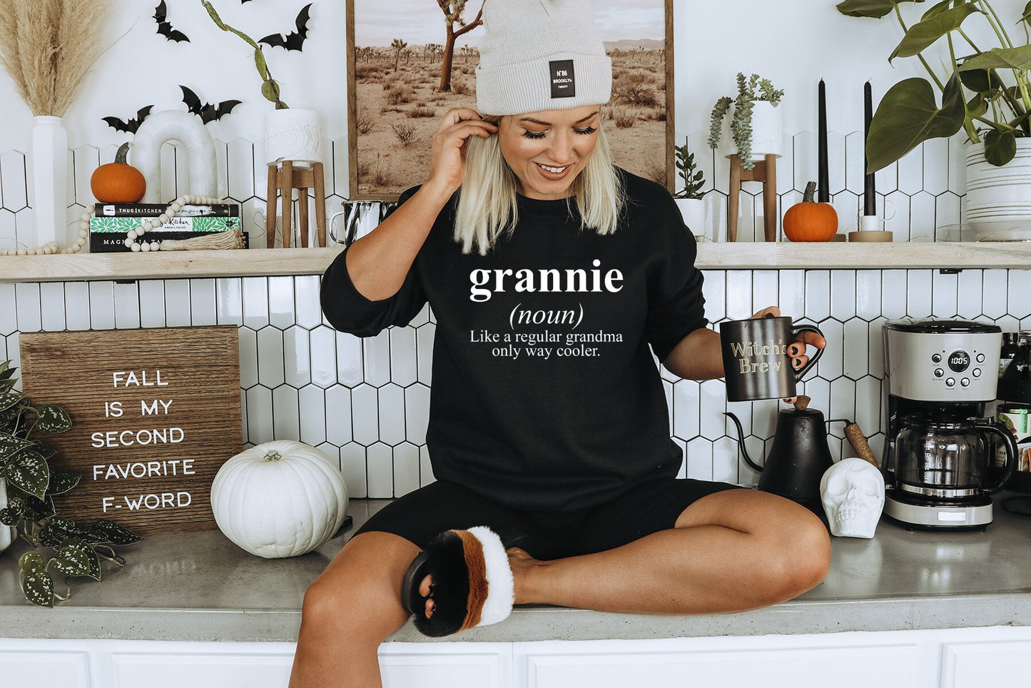 Grannie Grandma Grandmother Mothers Day Definition Sweatshirt Gifts Funny Sweater Shirt Jumper Men Women Him Her Sweatshirt – Feel-Good Design · High-Quality Print