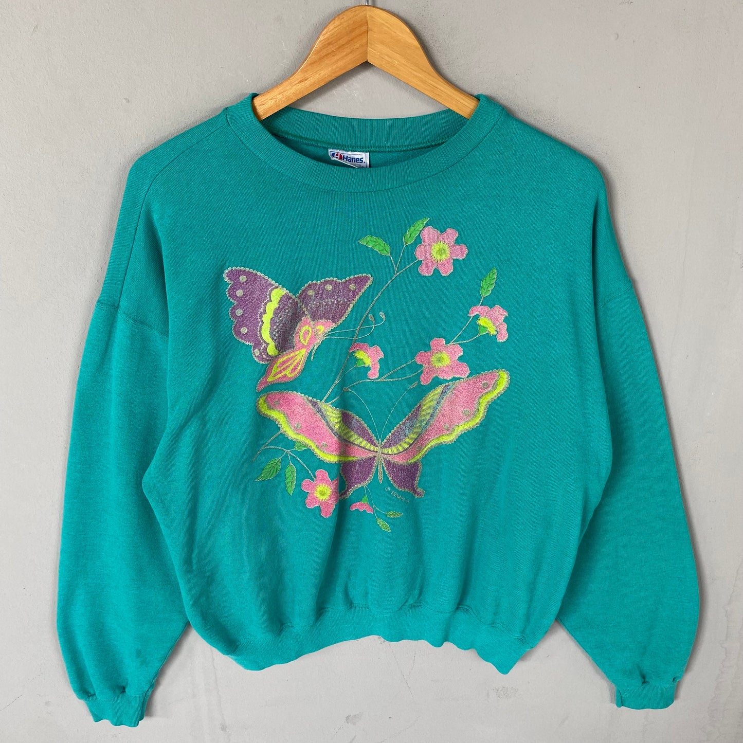 Vintage Hanes Tag Butterfly Big Logo Printed Glitter Sweatshirt Crewneck Pullover Sweater Butterfly Colour Green Size X Large Sweatshirt – Soft Feel · Trending Graphic Apparel
