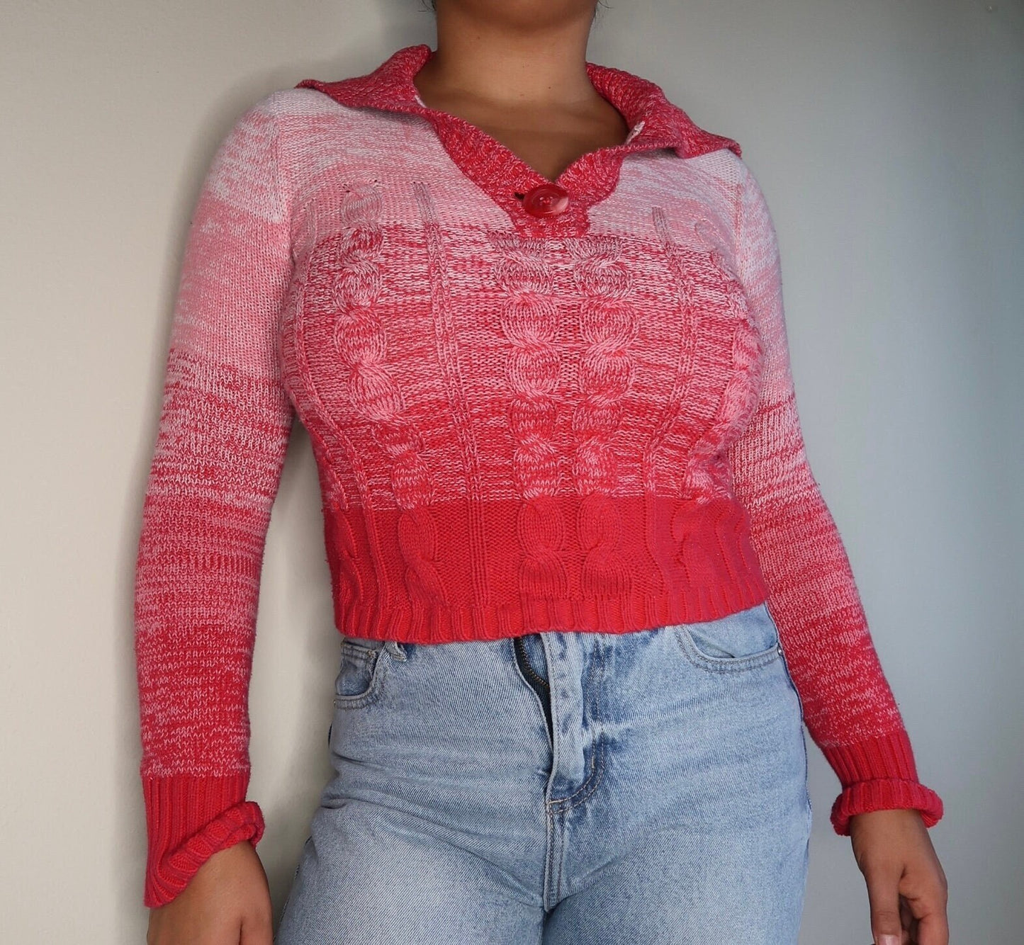Y2K Pink Sweater Size Small Graphic Tee – Aesthetic Look · Must-Have Style