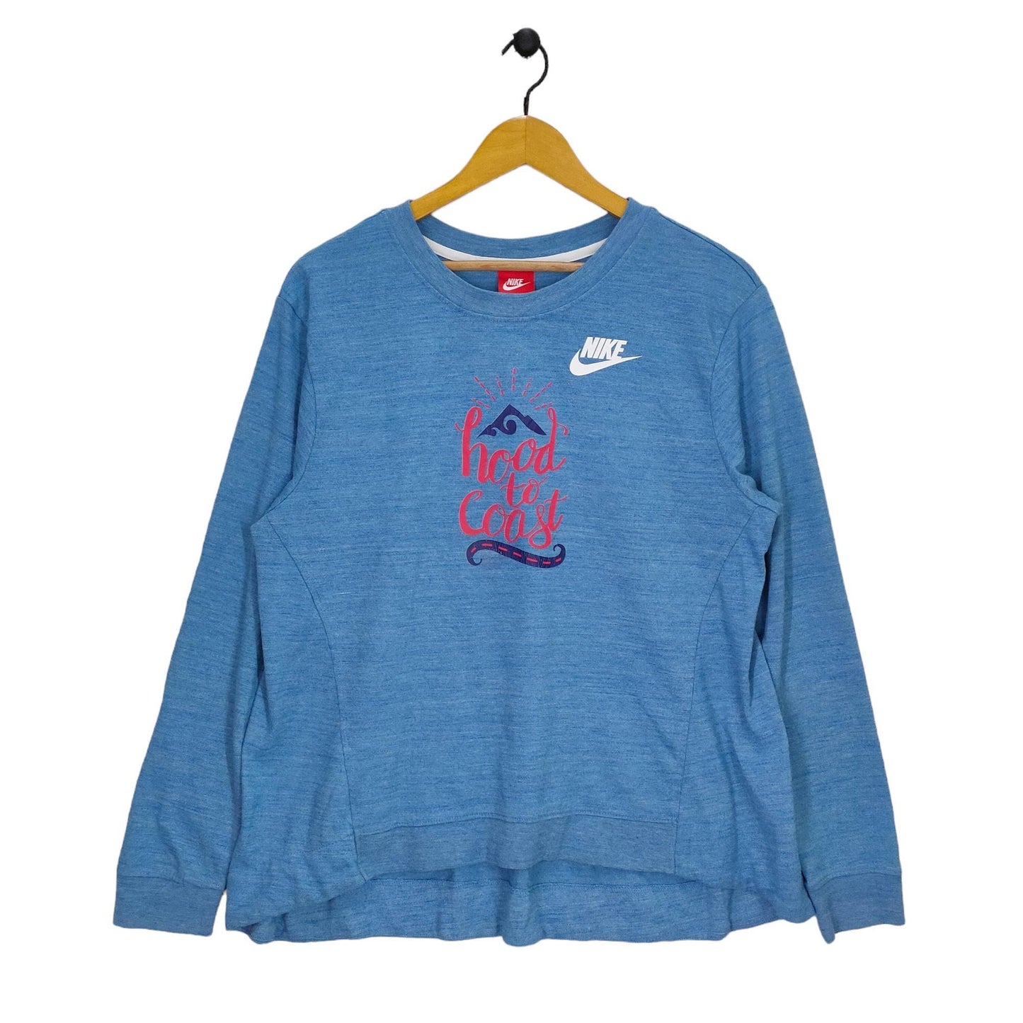 Nike Long Sleeve Shirt Large Graphic Tee – Warm & Stylish · High-Quality Print