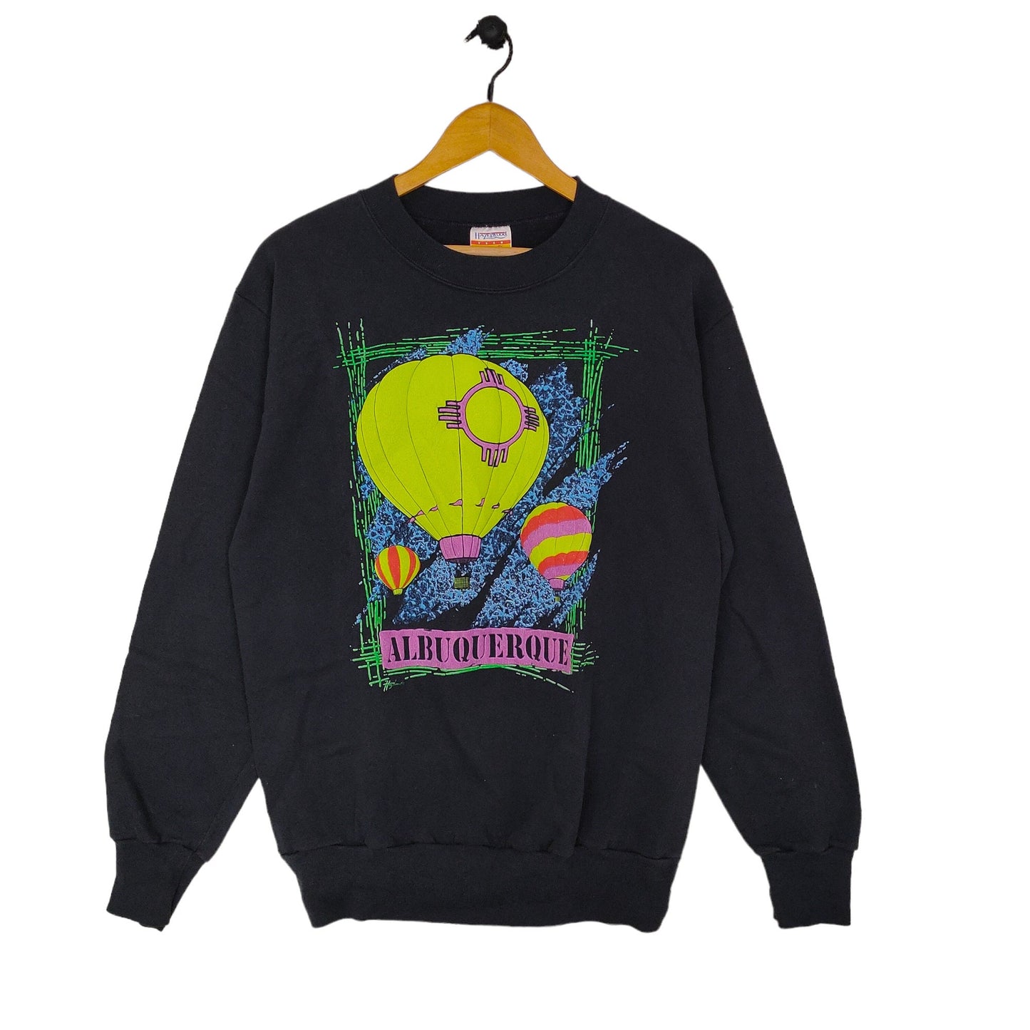 90s Hot Air Balloon New Mexico USA Crewneck Sweatshirt Vintage Albuquerque Souvenir Sweater Jumper Black Sweatshirt – Soft Feel · Must-Have Style