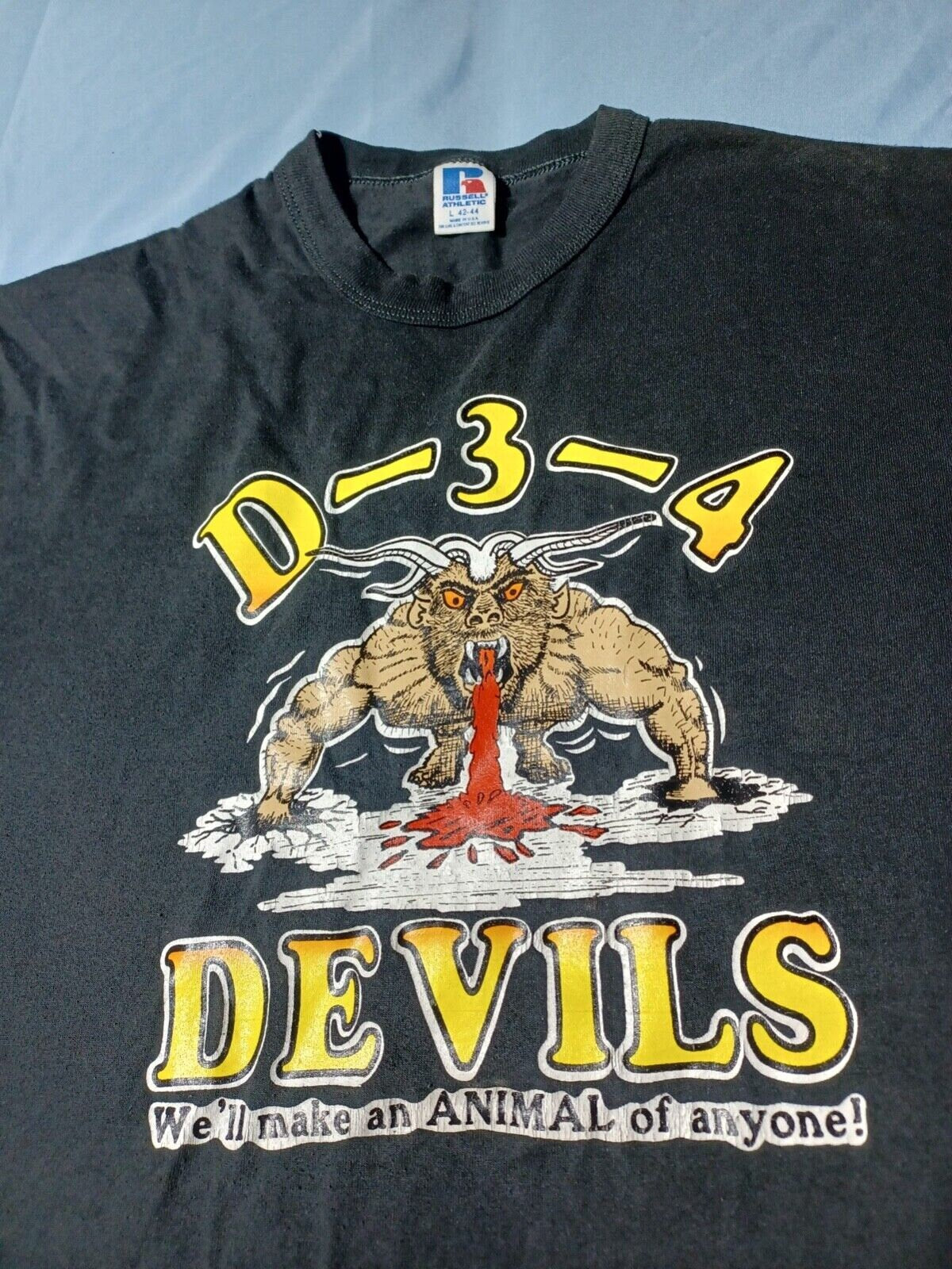 Vintage 1980s 80s D34 Devils Devil Blood Navy Naval Russell Athletic T shirt L Graphic Tee – Bold Style · Perfect For Daily Wear