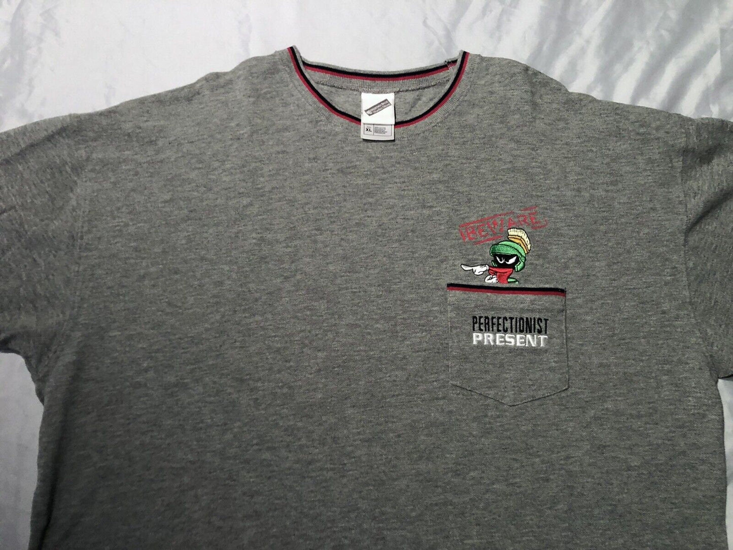 Vintage 2000s Y2K Marvin The Martian Looney Tunes Warner Bros Knit T Shirt XL Graphic Tee – Aesthetic Look · High-Quality Print