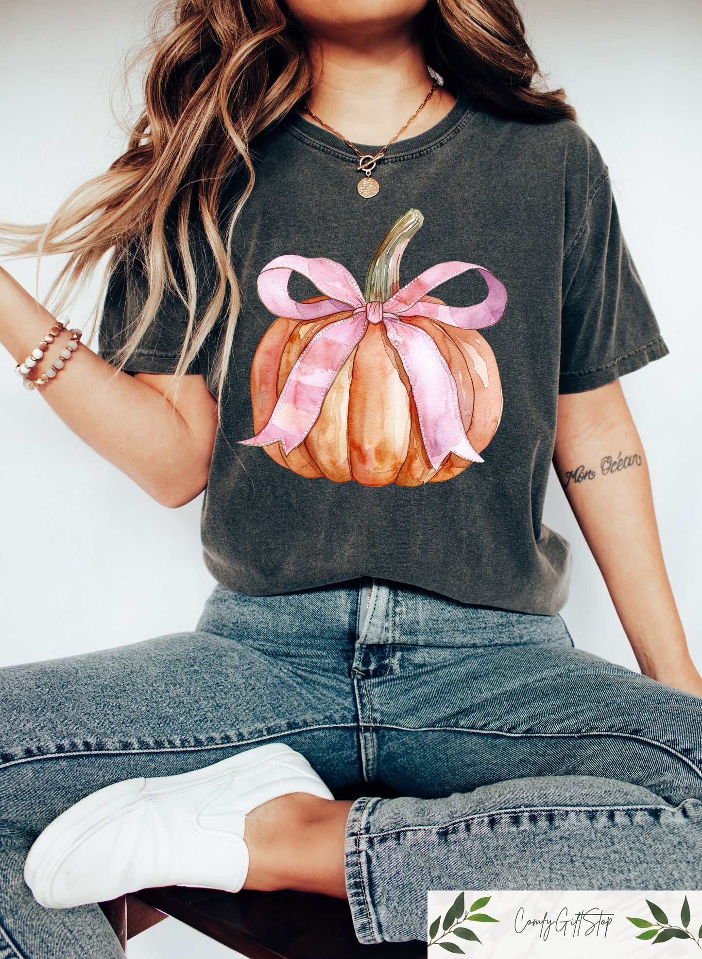 Coquette Halloween Pumpkin Shirt Retro Halloween Tee Fall Pumpkin Sweatshirt Halloween Gifts Halloween Party Outfit Sweatshirt – Warm & Stylish · High-Quality Print