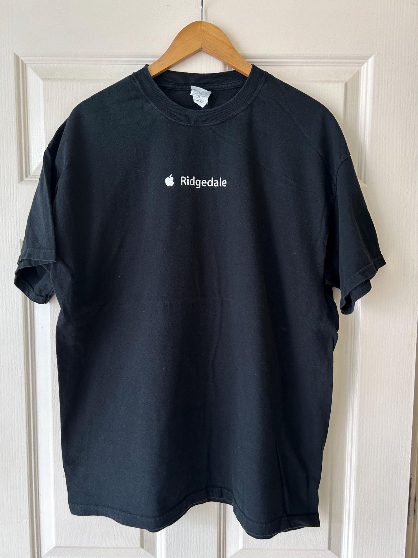 Vintage Apple T Shirt Graphic Tee – Premium Graphic · Top Pick For Any Outfit