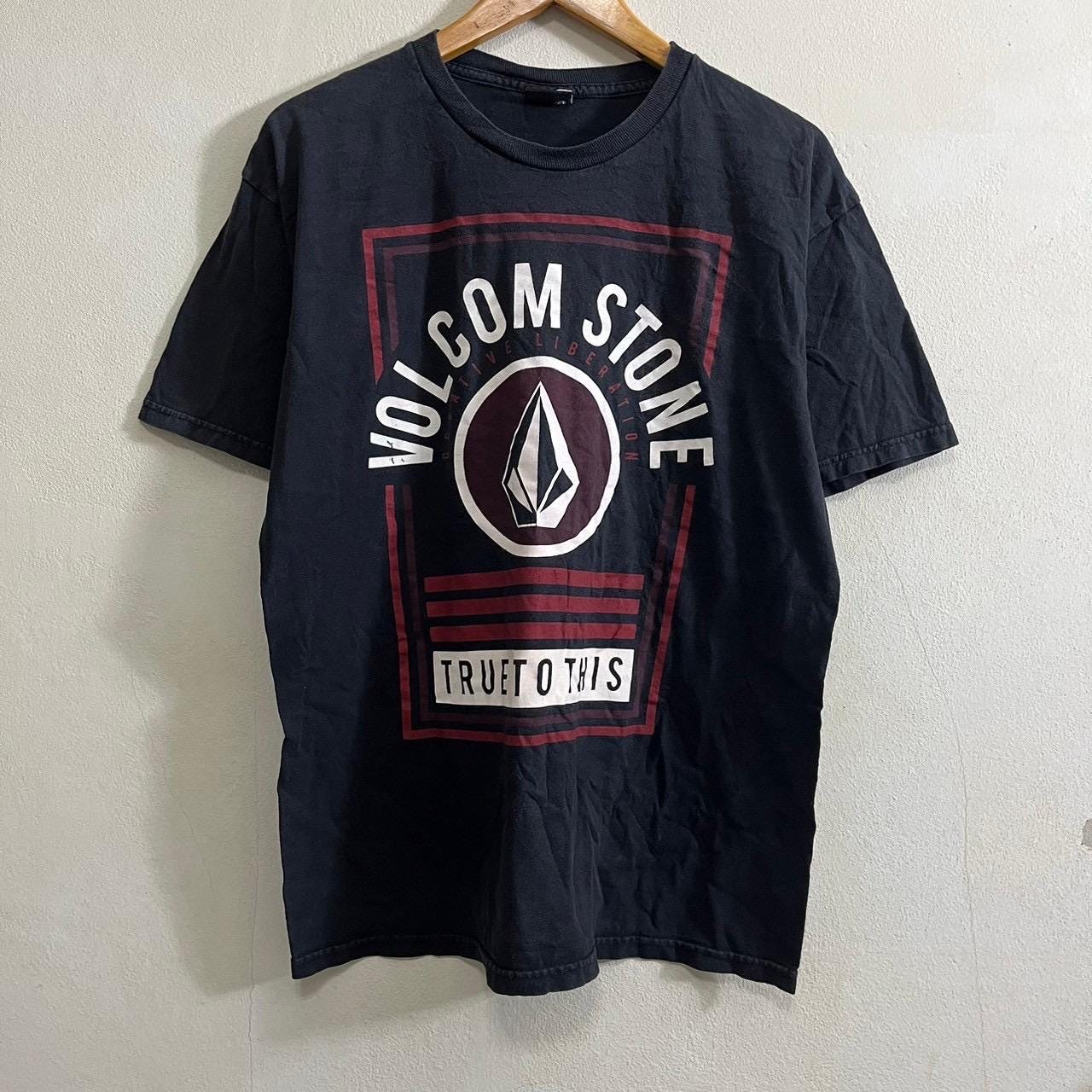 Vintage Volcom Stone T shirt Graphic Tee – Bold Style · Must-Have Style