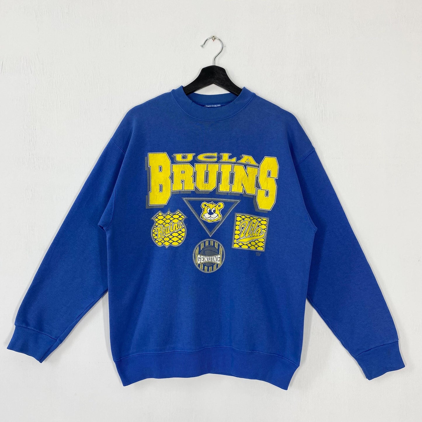 Vintage University California Los Angeles Sweatshirt Los Angeles Crewneck UCLA Sweater Pullover UCLA Bruins Print Logo Blue Medium Sweatshirt – Feel-Good Design · High-Quality Print