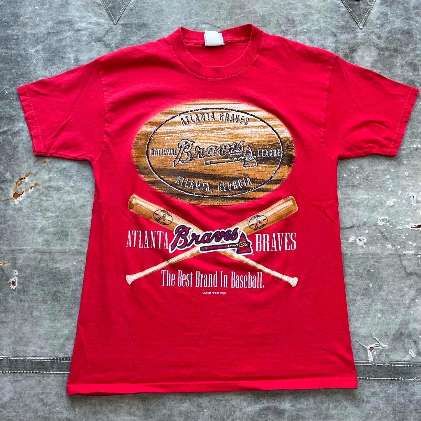 Vintage 90s Atlanta Braves Graphic MLB Baseball Shirt Graphic Tee – Feel-Good Design · Trending Graphic Apparel