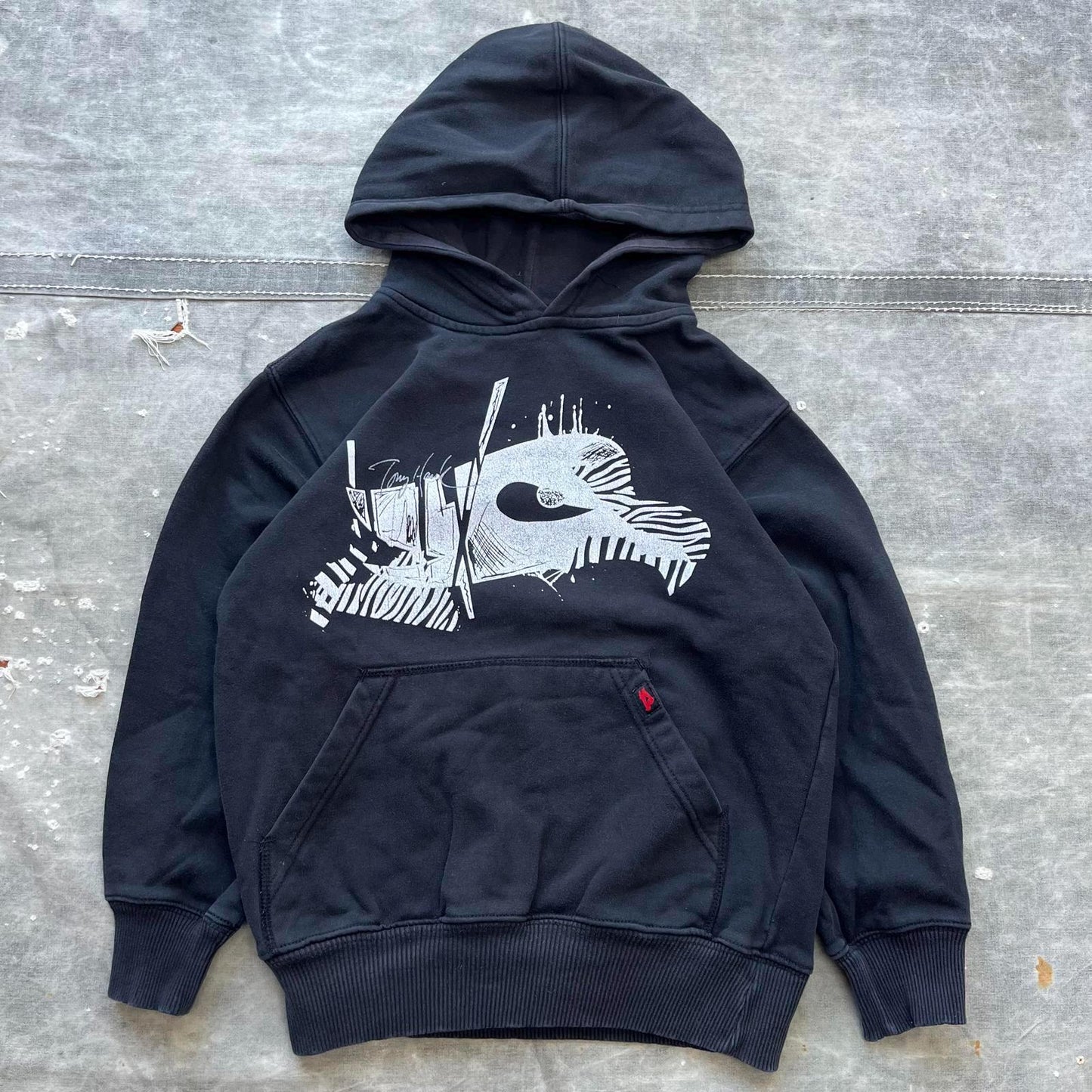Vintage Y2K Tony Hawk Skull Affliction Skate Grunge Hoodie Hoodie – Soft Feel · Must-Have Style