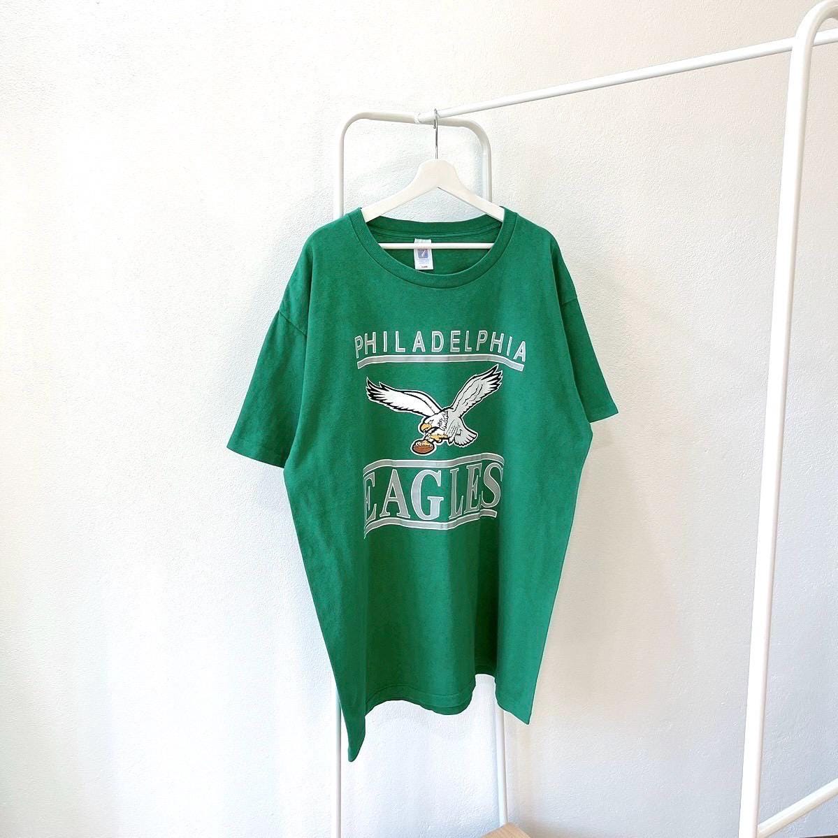 Vintage 90s Philadelphia Eagles football vintage Logo 7 green t shirt XL Graphic Tee – Soft Feel · High-Quality Print