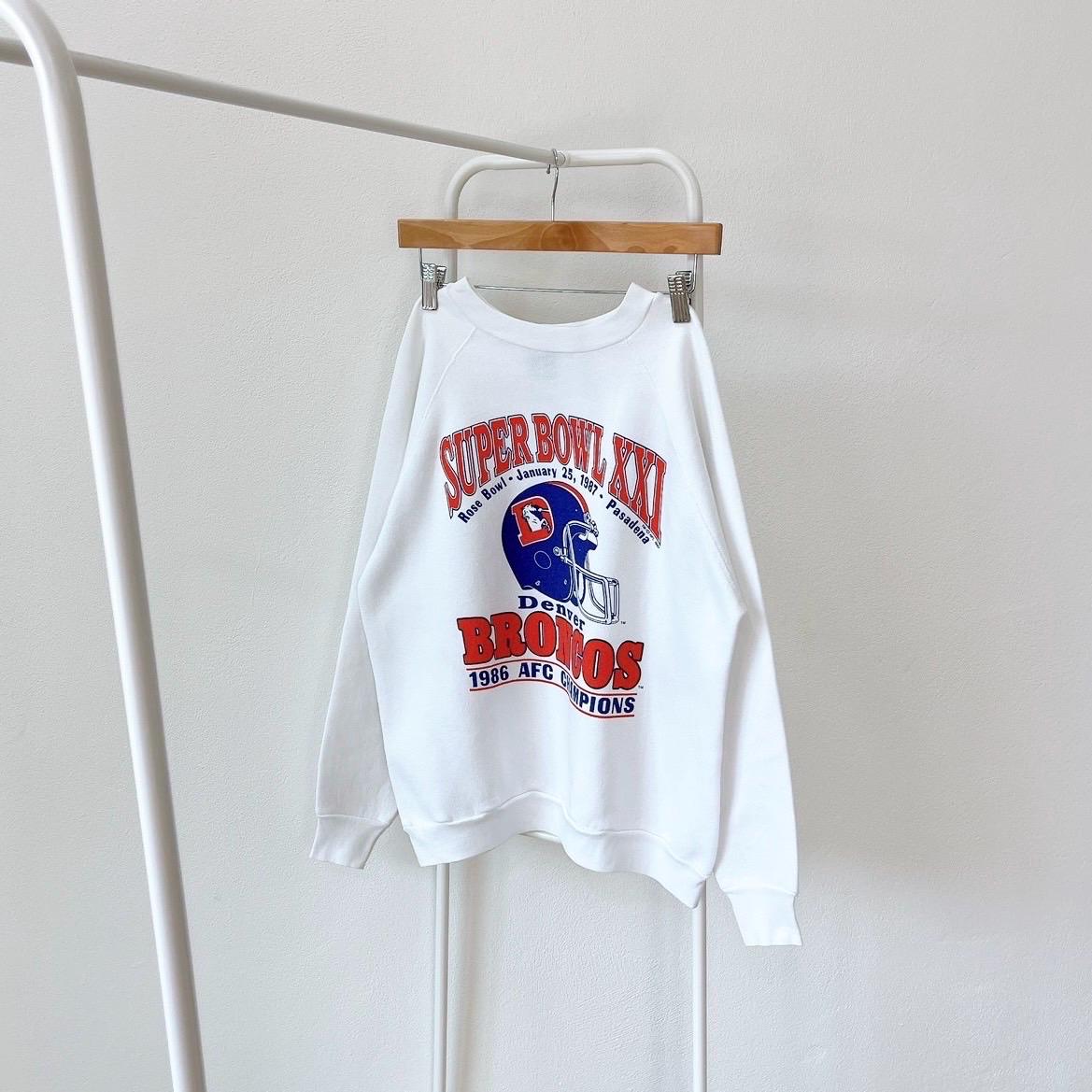 Vintage 80s Denver Broncos football 1987 Made in USA vintage Wrights white sweatshirt L Sweatshirt – Aesthetic Look · Must-Have Style