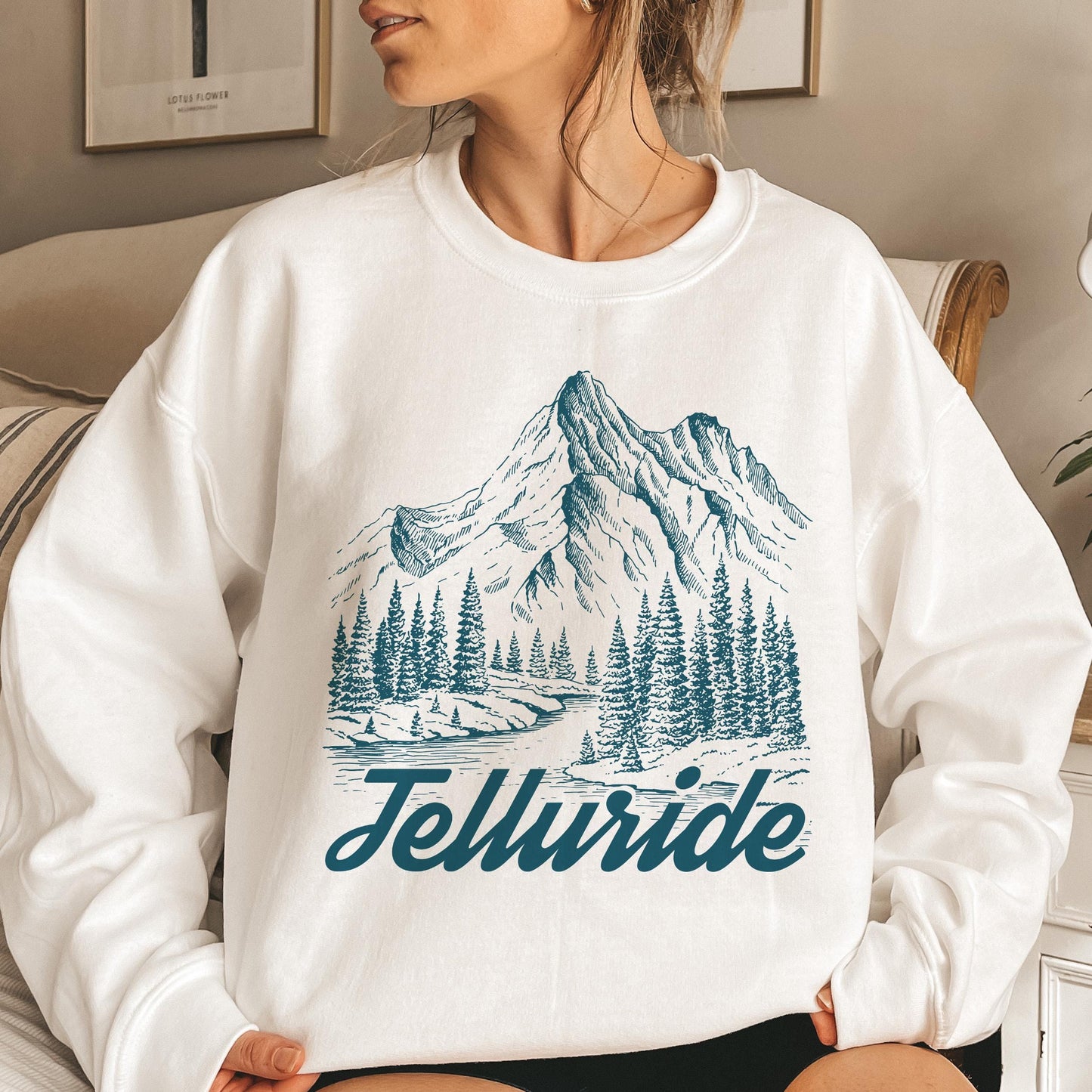 Telluride Colorado Sweatshirt Mountain Illustration Graphic Crewneck Sweatshirt – Bold Style · High-Quality Print
