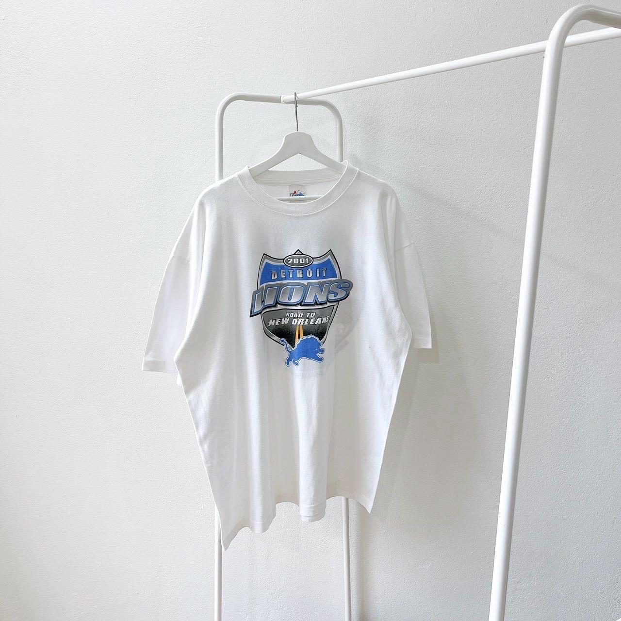 Vintage 00s Detroit Lions football 2001 vintage Majestic white t shirt 2X Graphic Tee – Aesthetic Look · High-Quality Print