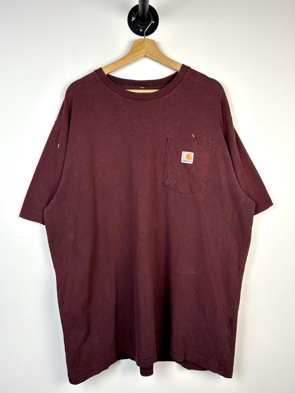 Vintage Carhartt Pocket Burgundy Tee Size XL Graphic Tee – Warm & Stylish · Must-Have Style