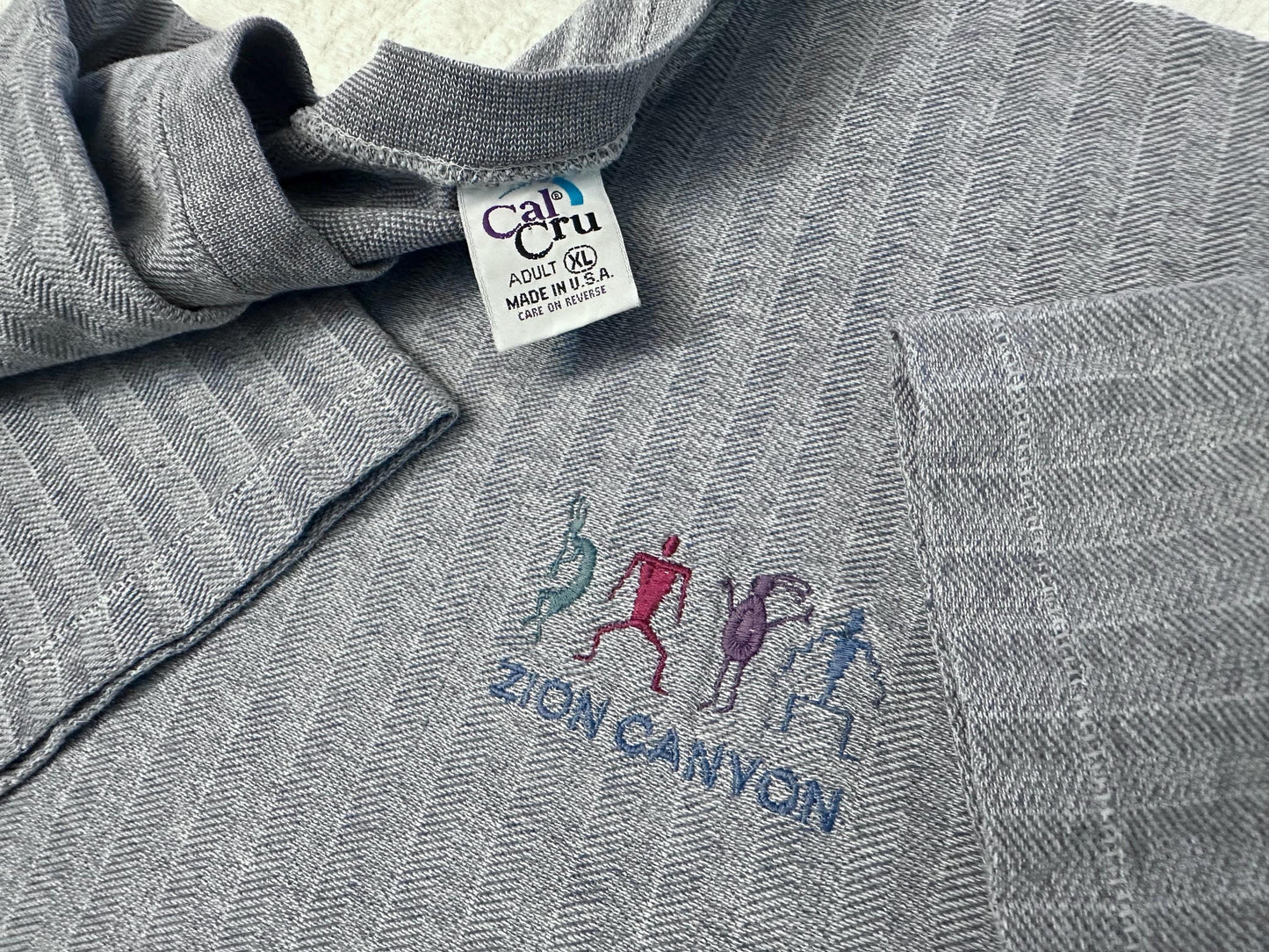 Vintage 1990s Zion Canyon National Park Striped Knit Heavyweight T Shirt XL NEW Graphic Tee – Aesthetic Look · High-Quality Print