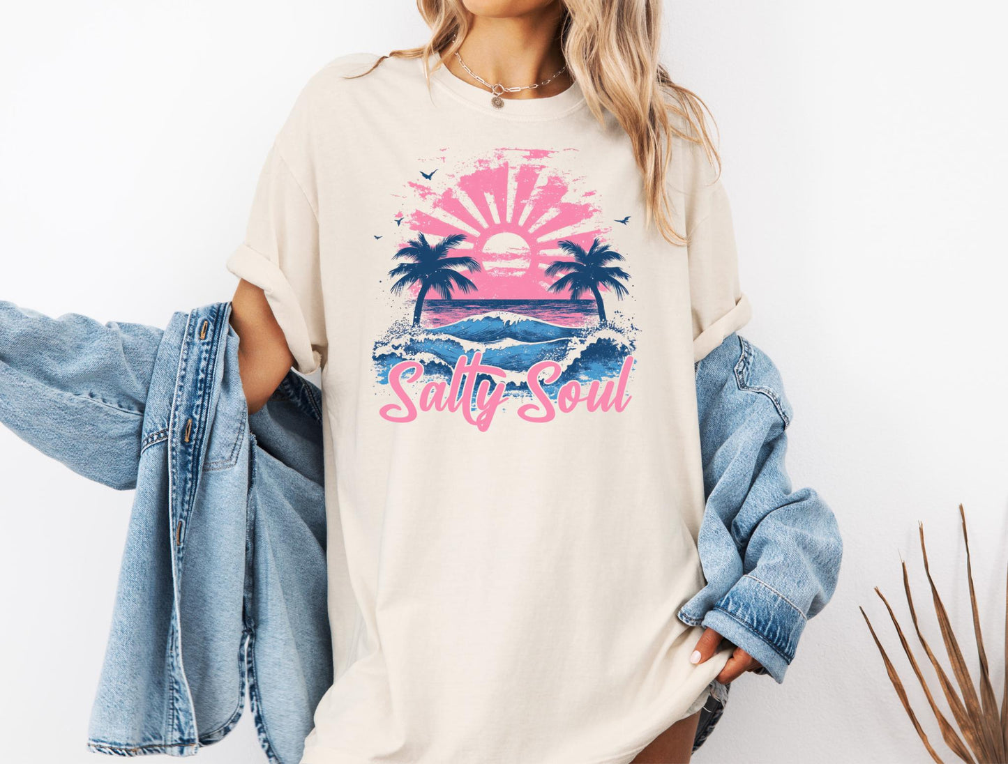 Salty Soul Shirt Trendy Summer Shirt Beach T Shirt Beach vibes Shirt Aesthetic Summer Shirt Trendy Summer Shirt Gift Graphic Tee – Bold Style · High-Quality Print