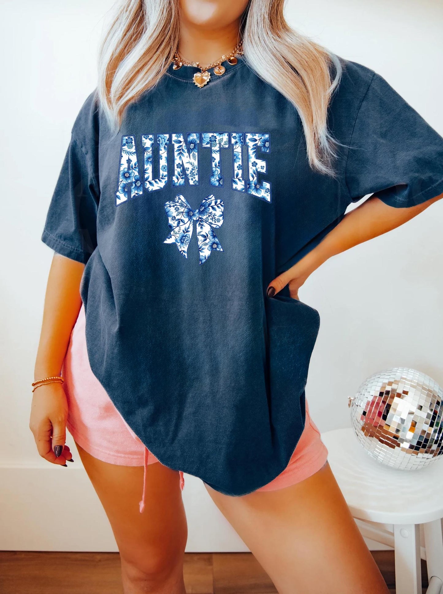 Blue Floral Ribbon Auntie Shirt Cute Mothers Day Gift Aesthetic Gift For Auntie Chinoiserie Tee Blue Ribbon Auntie shirt Graphic Tee – Feel-Good Design · Great Gift For Fans