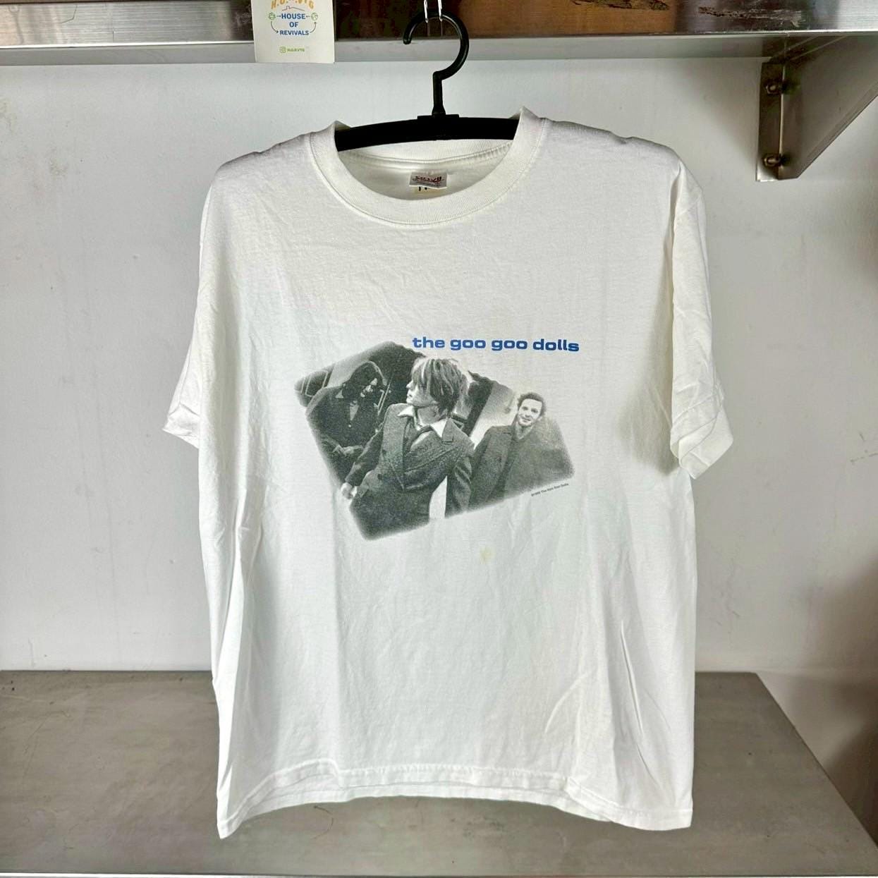 Vintage 1999 The Goo Goo Dolls Dizzy Tour Rock Band Large T Shirt Vintage Band Tees Graphic Tee – Aesthetic Look · Trending Graphic Apparel