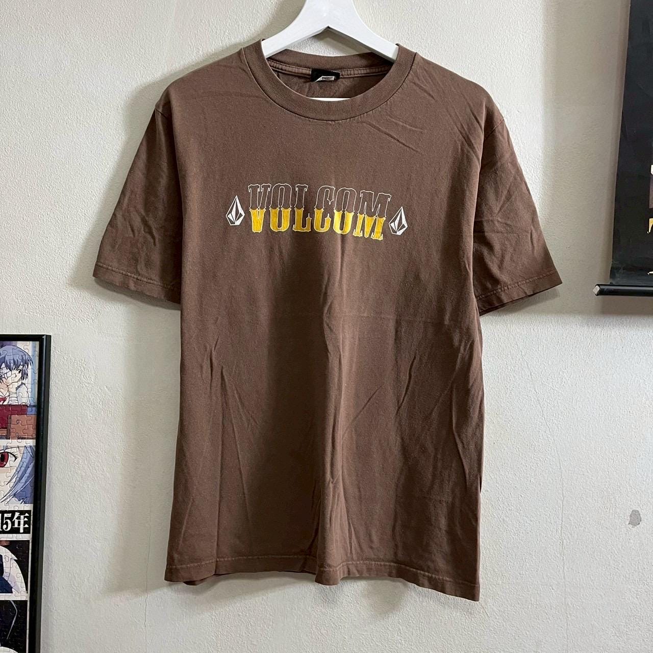 Vintage Volcom T shirt size M Graphic Tee – Warm & Stylish · Trending Graphic Apparel