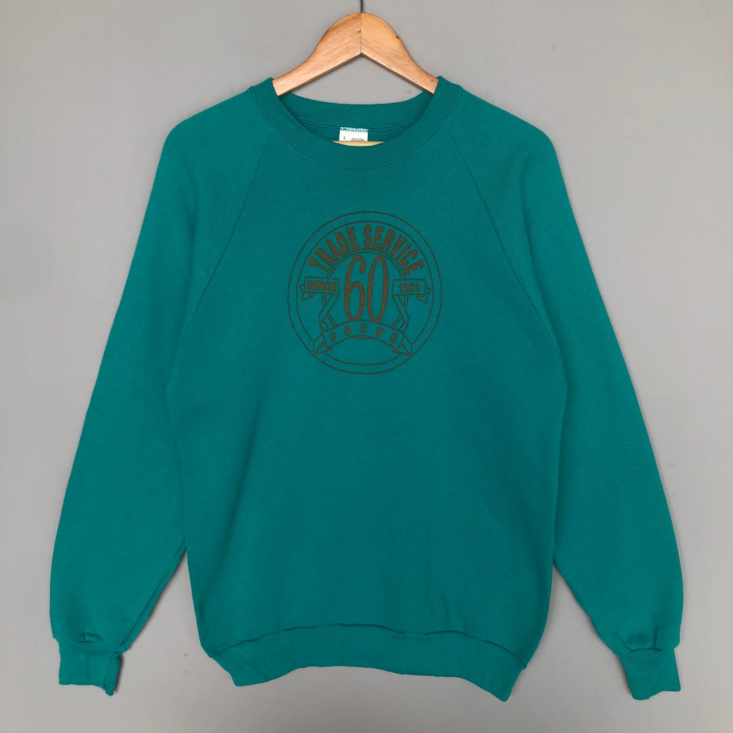 Vintage 90s Fruit Of The Loom Tag Trade Service 60 Focus Big Logo Print Sweatshirt Crewneck Colour Green Size Large Sweatshirt – Warm & Stylish · High-Quality Print