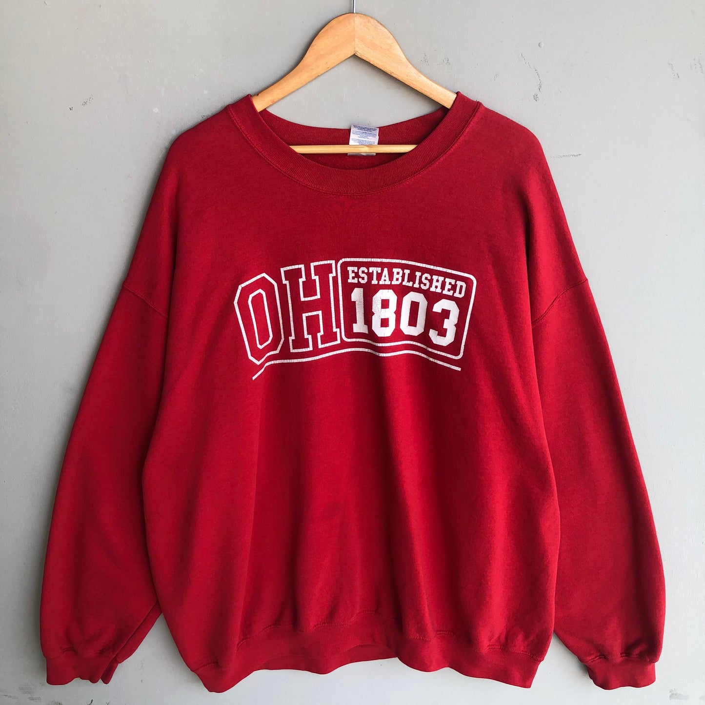 Vintage Y2K Gildan Tag Ohio 1803 Spellout Biglogo Printed Sweatshirt Baggie Crewneck Pullover Sweater Ohio 1803 Colour Red Size 4X large Sweatshirt – Aesthetic Look · High-Quality Print