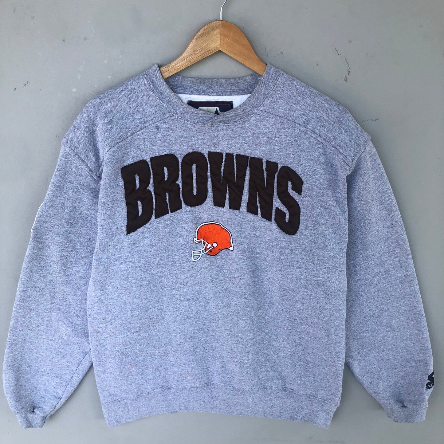 Vintage Y2K Starter Tag Browns NFL Embroided Spellout Biglogo Sweatshirt Crewneck Pullover Sweater NFL Colour Grey Size NA Sweatshirt – Easygoing Wear · Trending Graphic Apparel