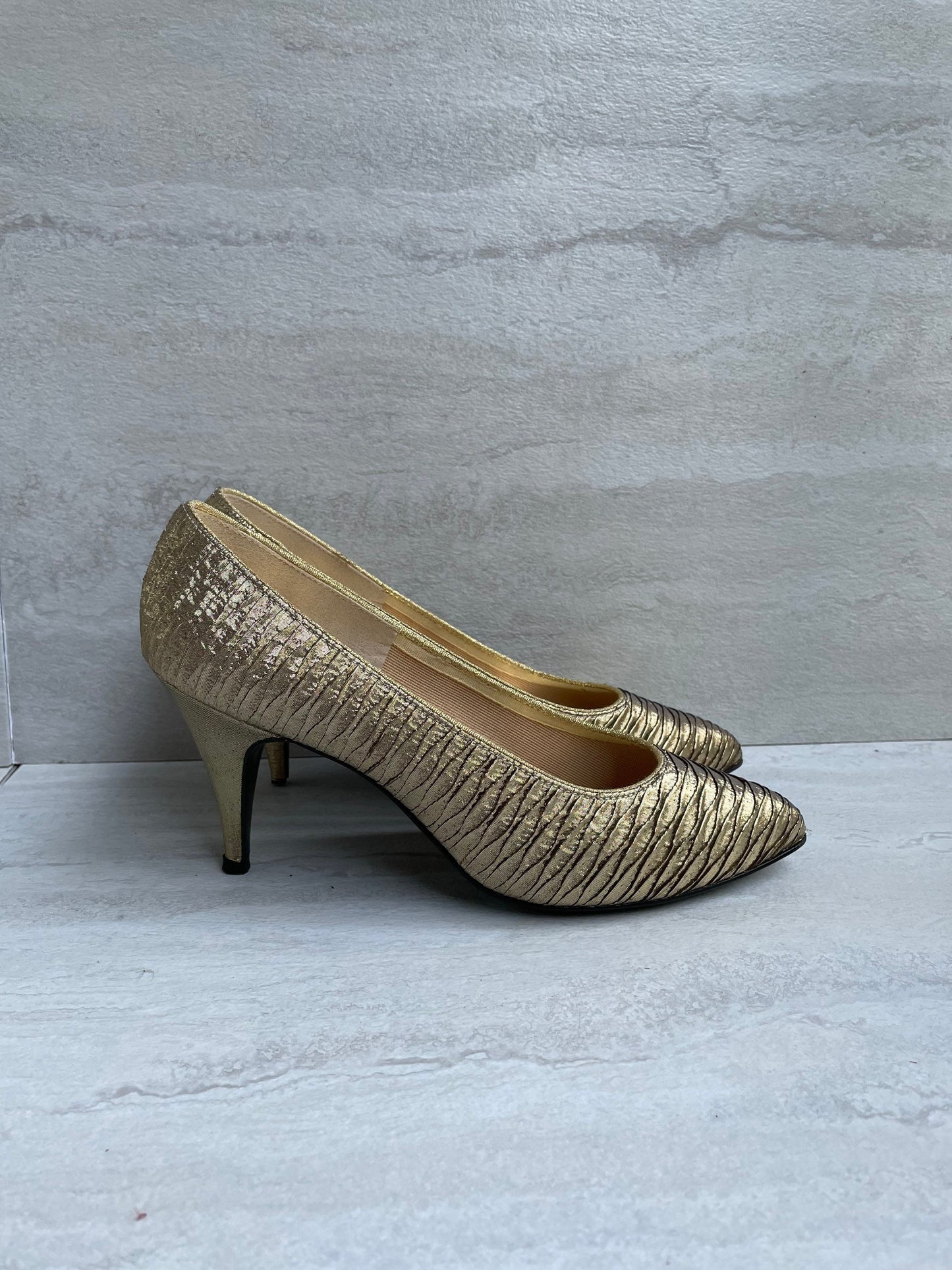 Vintage 5039s 6039s Gold Lame Heels Old Hollywood Glamour Sz US 65 Graphic Tee – Fan Favorite · Must-Have Style