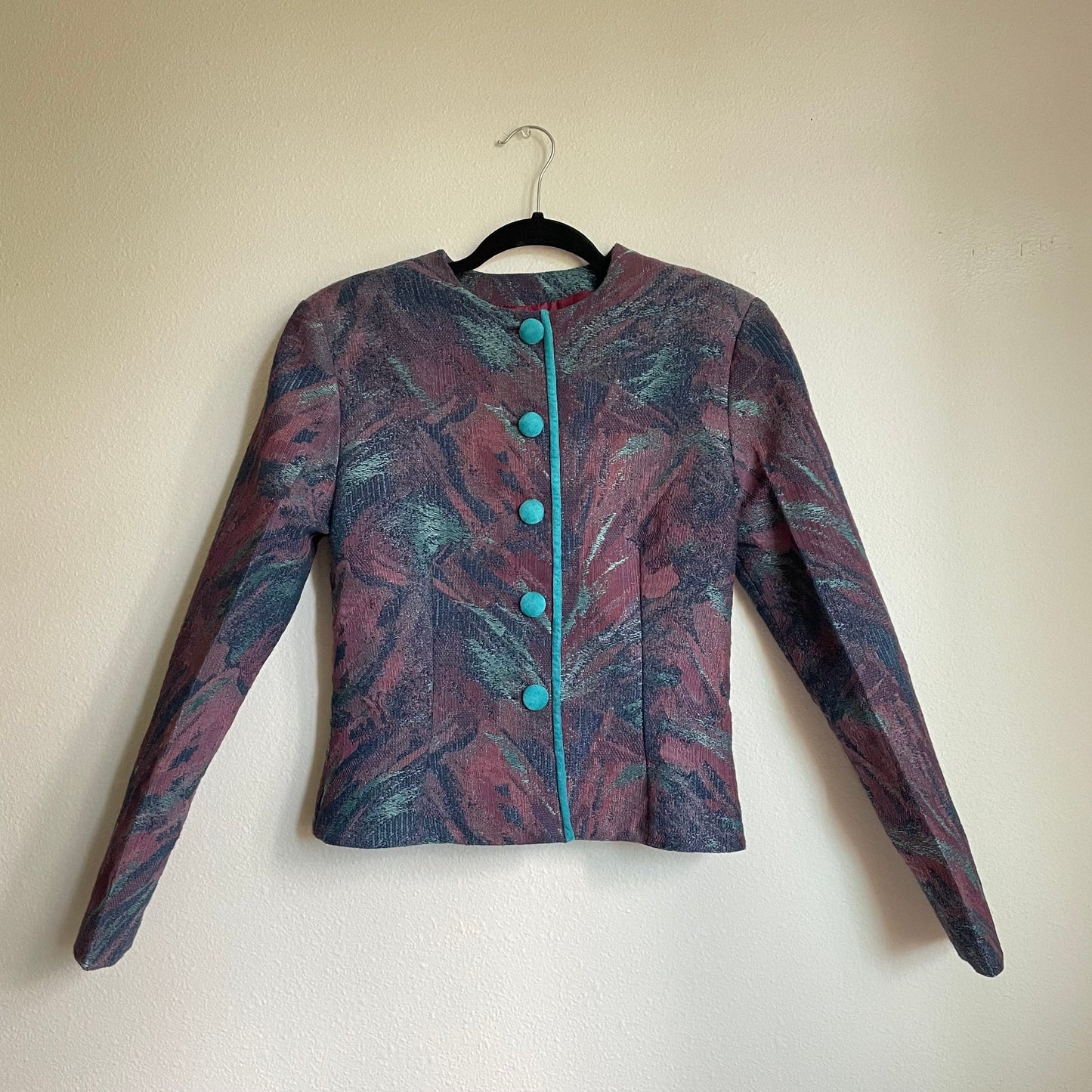 Vintage Handmade Cropped Tapestry Blazer 80s 90s Abstract Print Size Small Graphic Tee – Soft Feel · High-Quality Print