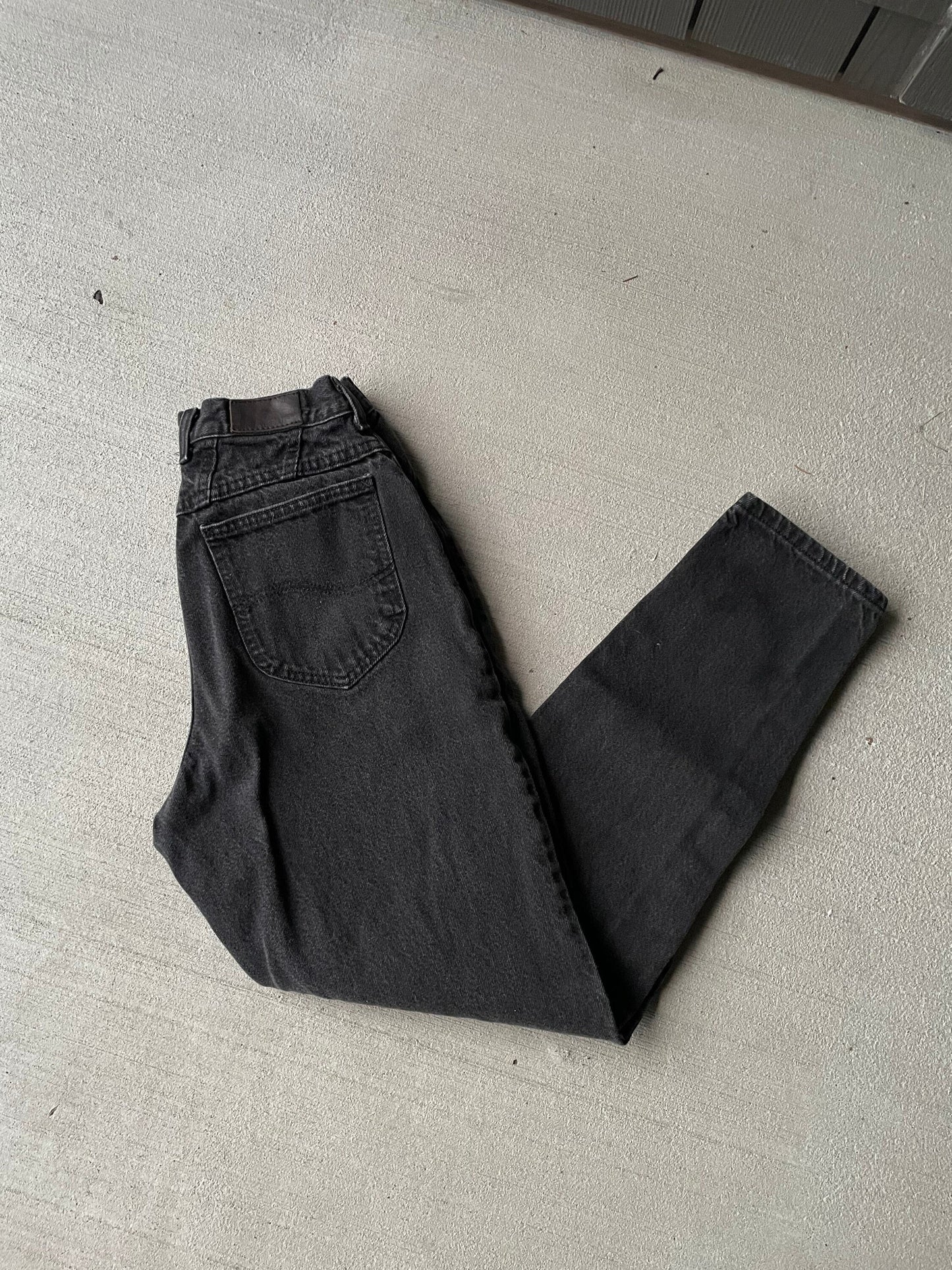 Lee Vintage Union Made 80s Riveted Jeans Black High Rise Denim Mom Jeans Waist 27 Inch Graphic Tee – Cozy Vibes · Top Pick For Any Outfit