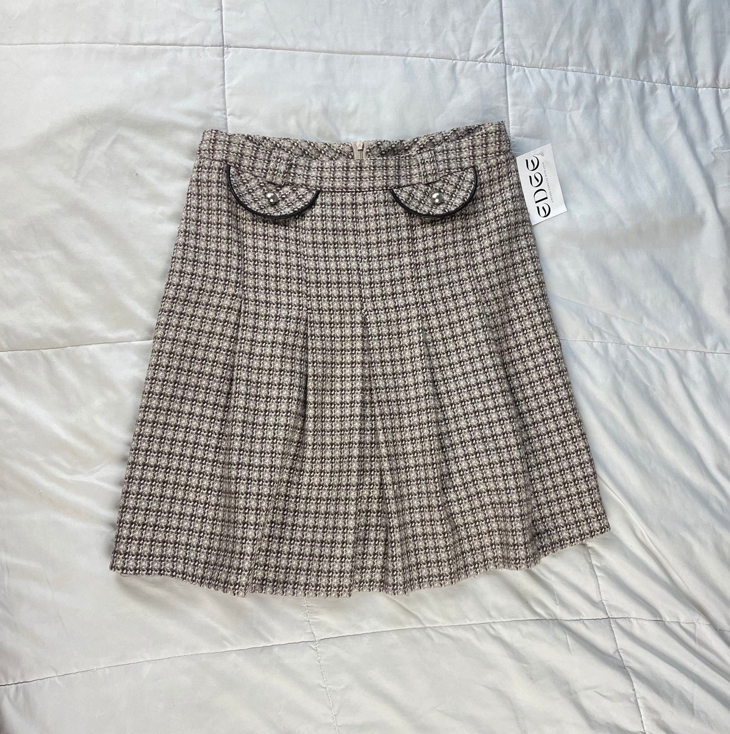 VTG Plaid Tan Midi Skirt Size SM Graphic Tee – Soft Feel · Perfect For Daily Wear
