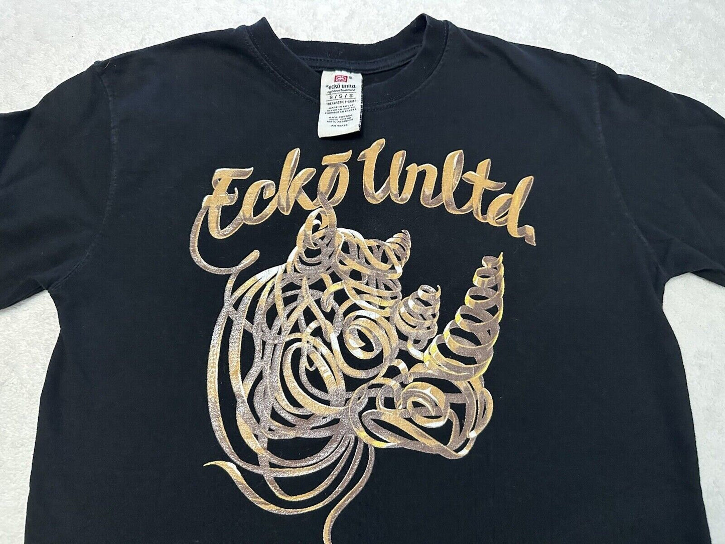 Vintage 2000s Y2K Ecko Unlimited Rhino Graphic Streetwear T Shirt S Barely Worn Graphic Tee – Easygoing Wear · Top Pick For Any Outfit