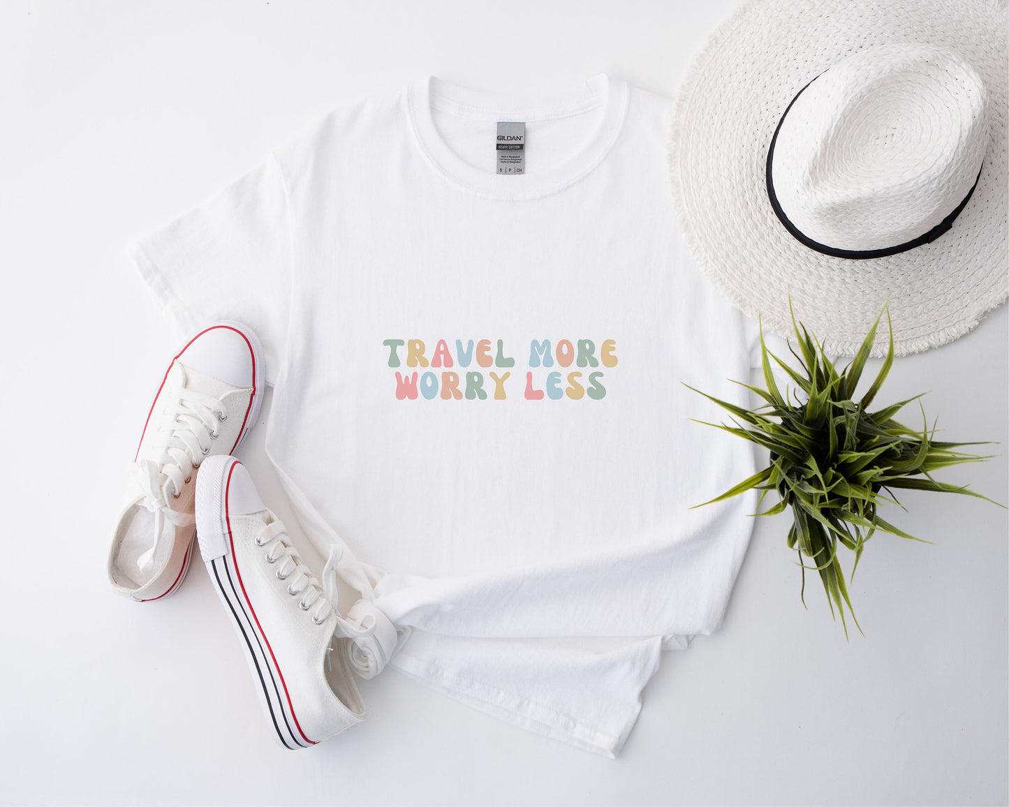 Reise T Shirt Travel More Worry Less Shirt Reiseliebhaber Weltenbummler Shirt Reiselust Geschenk Globetrotter Shirt Reiseinspiration Graphic Tee – Warm & Stylish · Trending Graphic Apparel