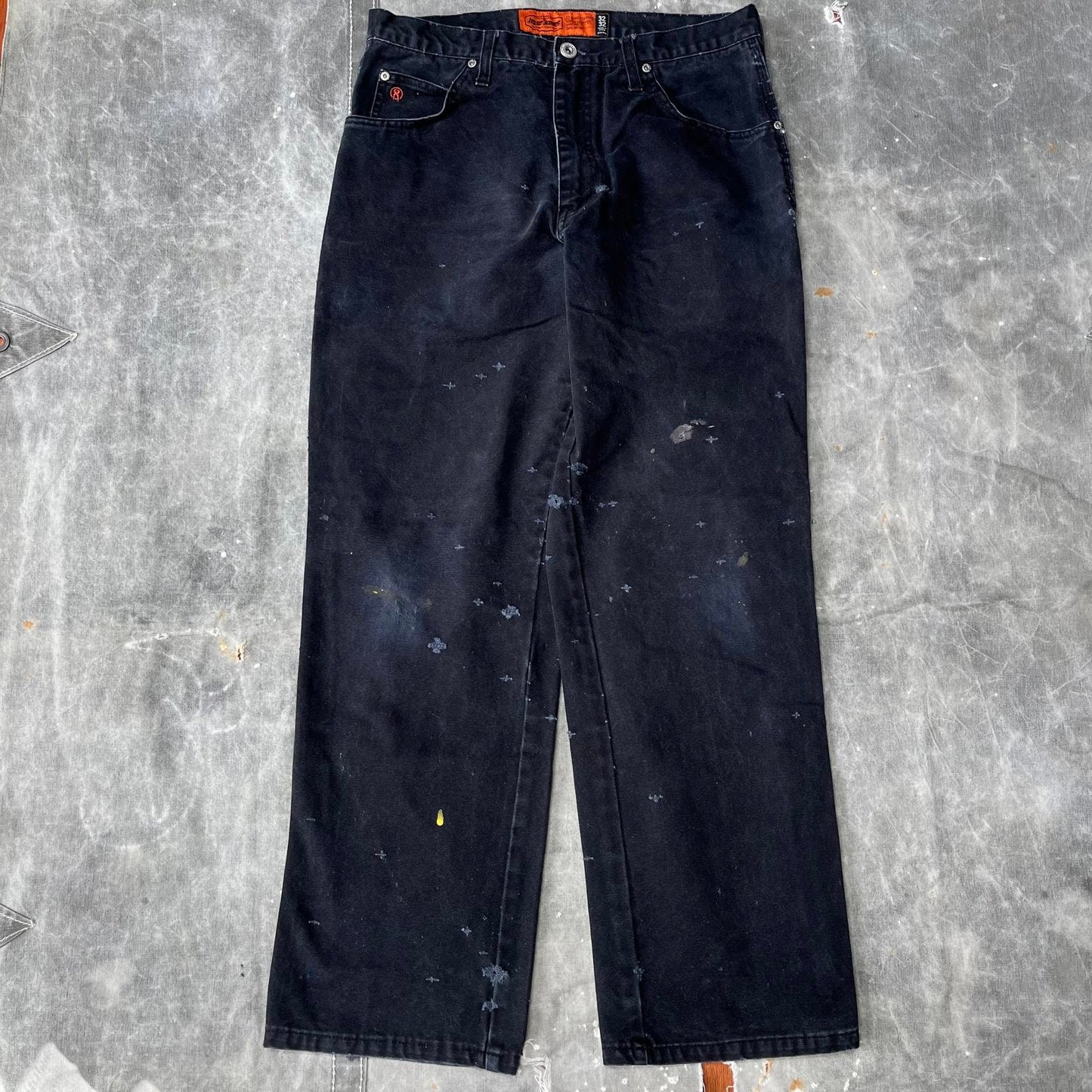 Vintage Distressed Y2K Jesse James Carpenter Dungarees Pants Graphic Tee – Fan Favorite · High-Quality Print