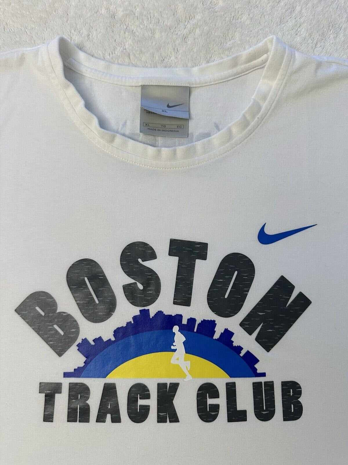 Vintage 2000s Y2K Nike Swoosh Boston Track Club City Streetwear Art T Shirt XL Graphic Tee – Fan Favorite · Top Pick For Any Outfit