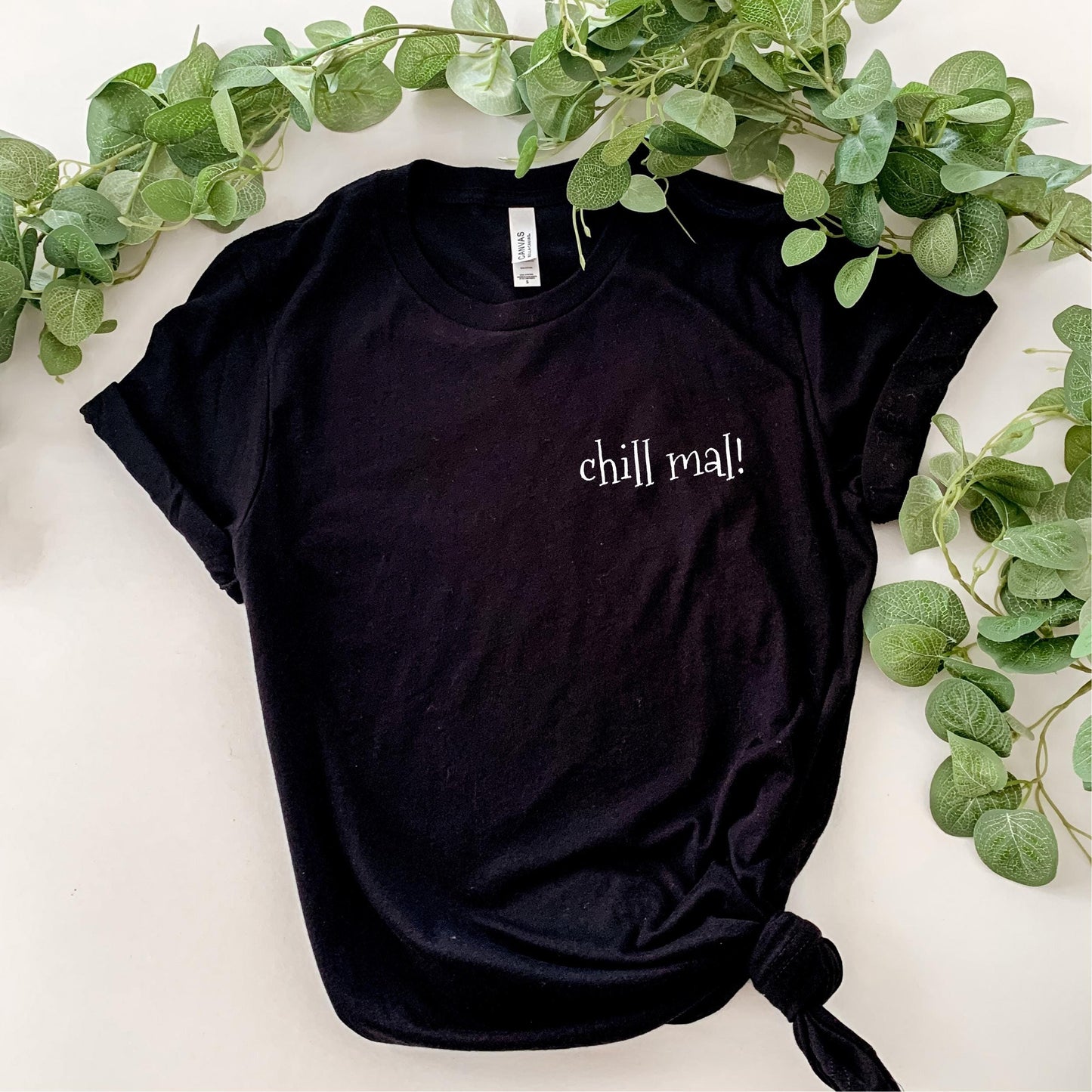 Chill Mal Sarkastisches T Shirt Ironisches Statement Shirt Humorvolle Sprche Witziges Shirt Lustiges Geschenk Lustige Geschenkidee Graphic Tee – Everyday Comfort · Trending Graphic Apparel