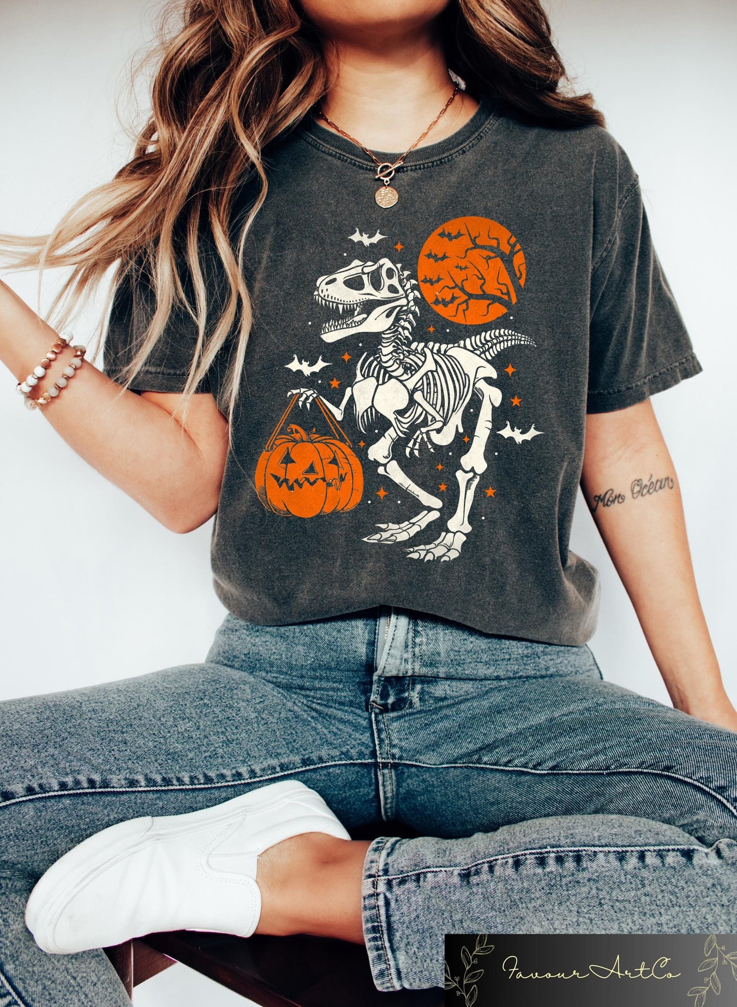 Dinosaur Halloween Sshirt Spooky Trex Shirt Dinosaur Skeleton Sweatshirt Halloween Party Shirt Spooky Halloween Gift Kids Halloween Tee Sweatshirt – Aesthetic Look · High-Quality Print