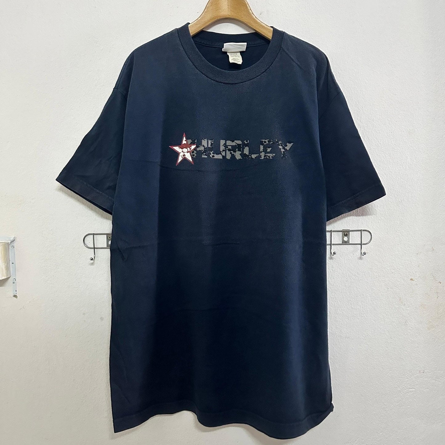 Vintage Hurley T Shirt Graphic Tee – Easygoing Wear · Top Pick For Any Outfit