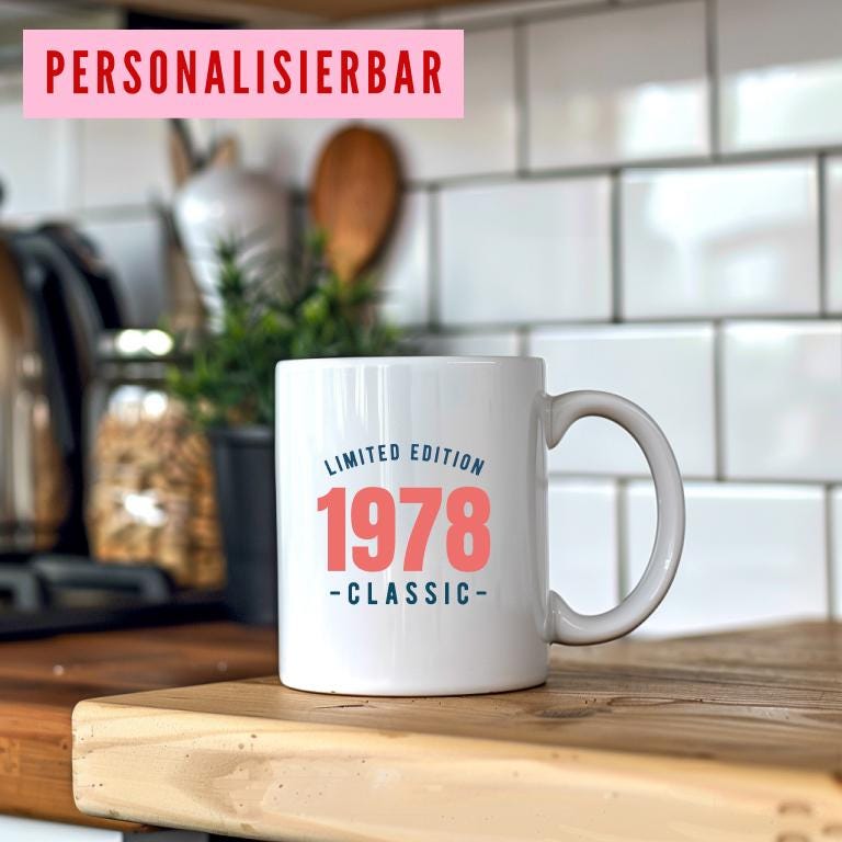 Personalisierbare Tasse mit individueller Jahreszahl Geschenk fr Geburtstage Jubilum Jahreszahl Geburtsjahr Graphic Tee – Feel-Good Design · Perfect For Daily Wear