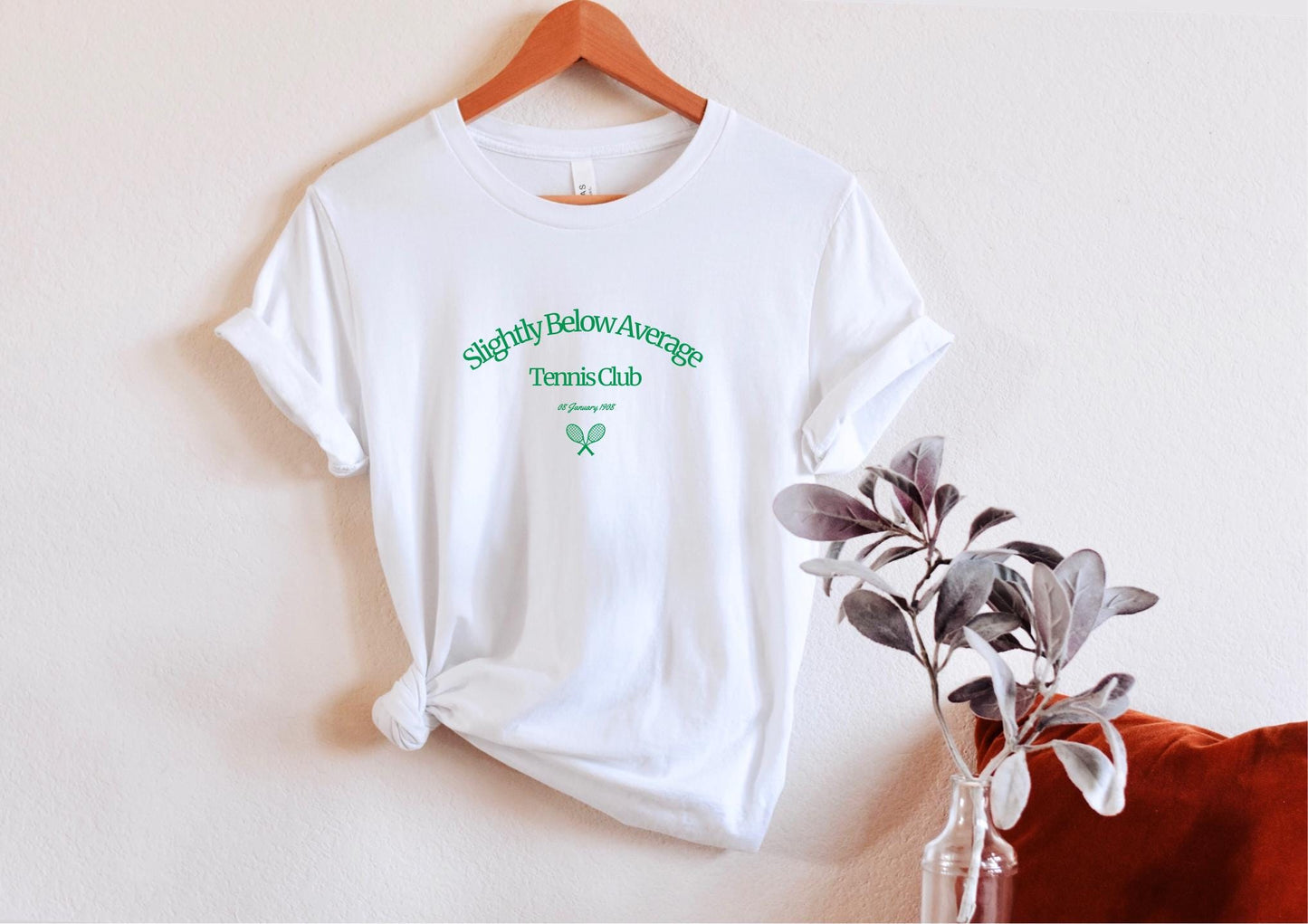 Vintage Tennis Club T Shirt Tennis Shirt Classic Tennis Club Shirt Retro Tennis Shirt Tennis Geschenk Tennis Gift Graphic Tee – Warm & Stylish · High-Quality Print