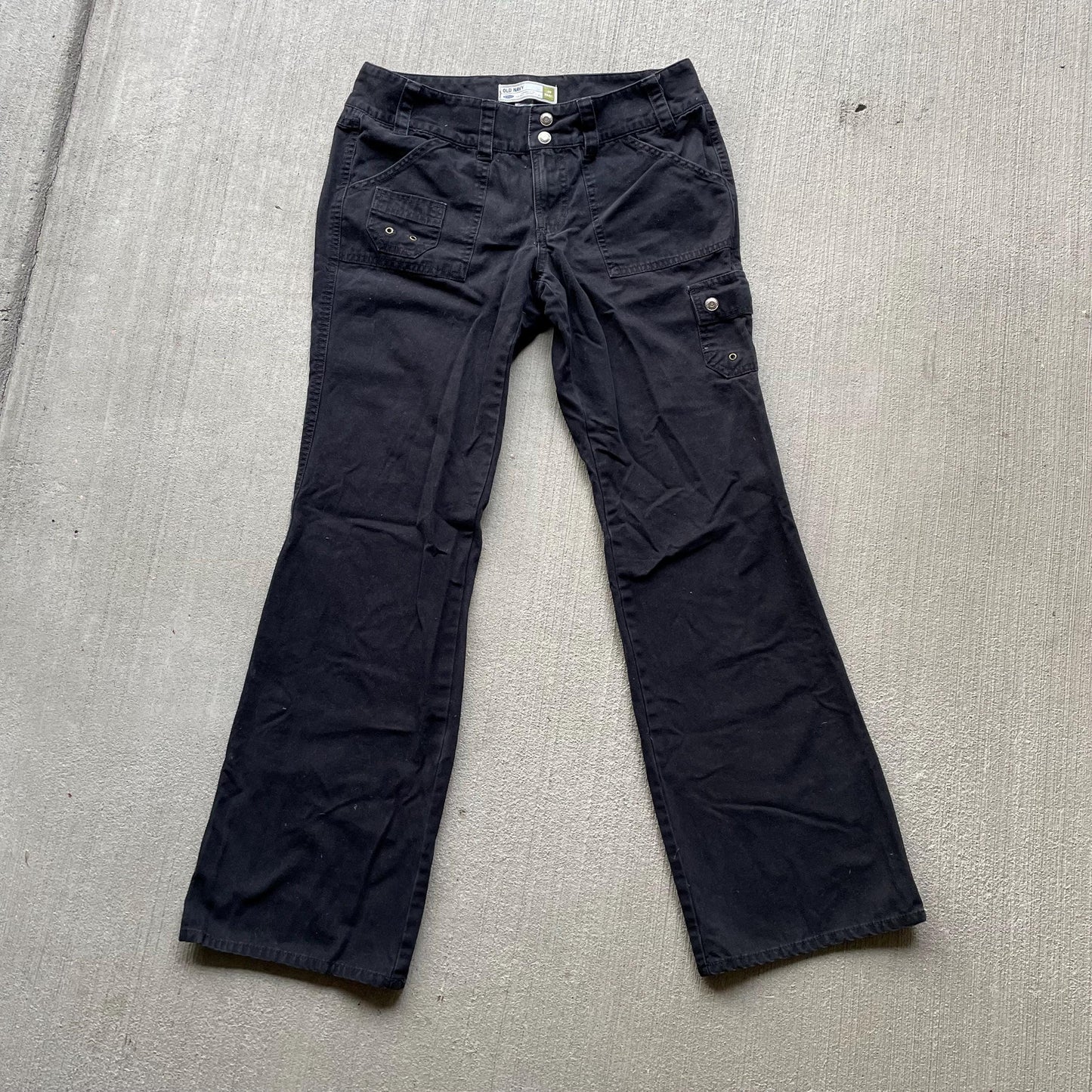 y2k vintage 3904 old navy low rise black cargo pants flare leg size 8 Graphic Tee – Bold Style · Trending Graphic Apparel