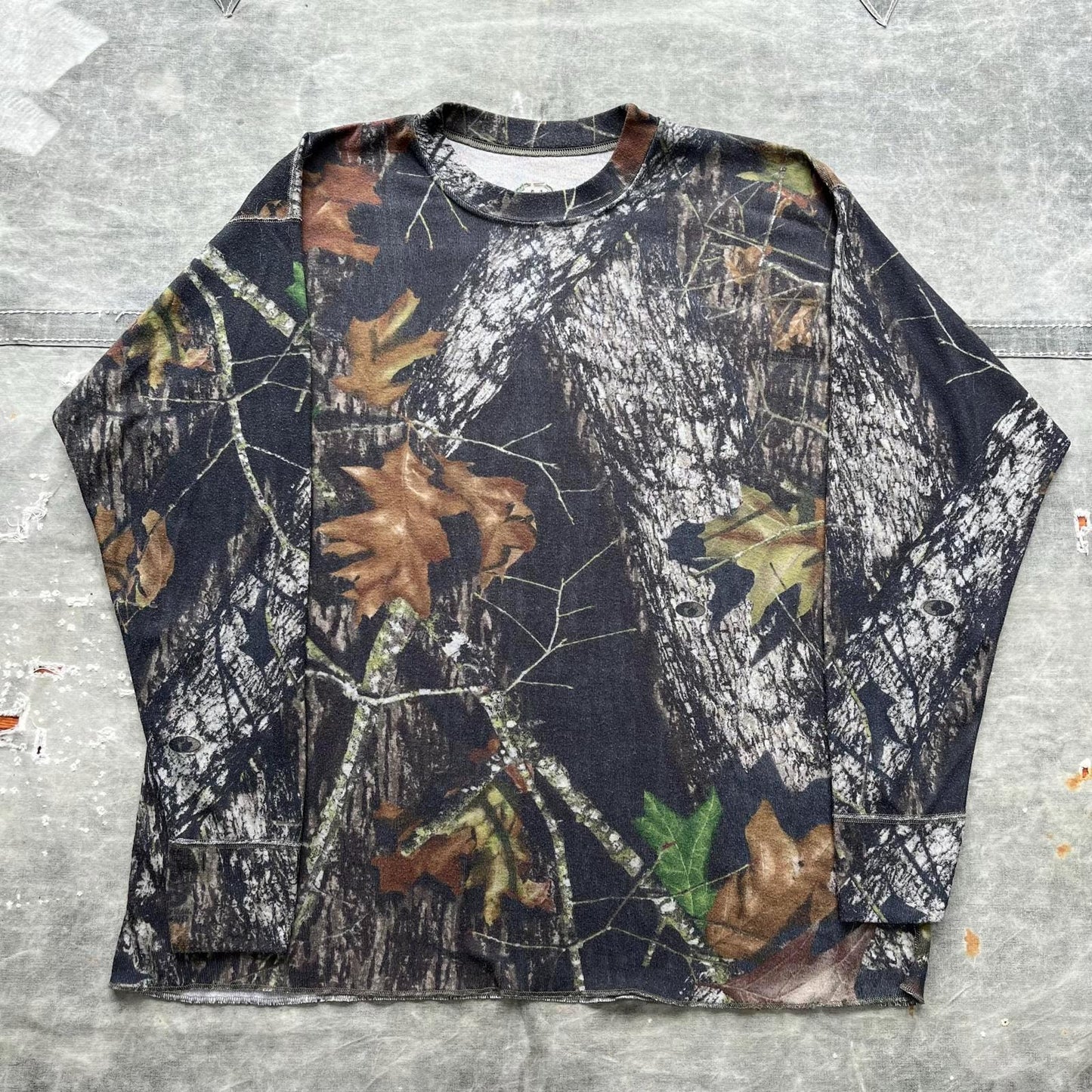 Vintage Y2K Mossy Oak Break Up Camo Grunge Thermal Shirt Graphic Tee – Easygoing Wear · Must-Have Style