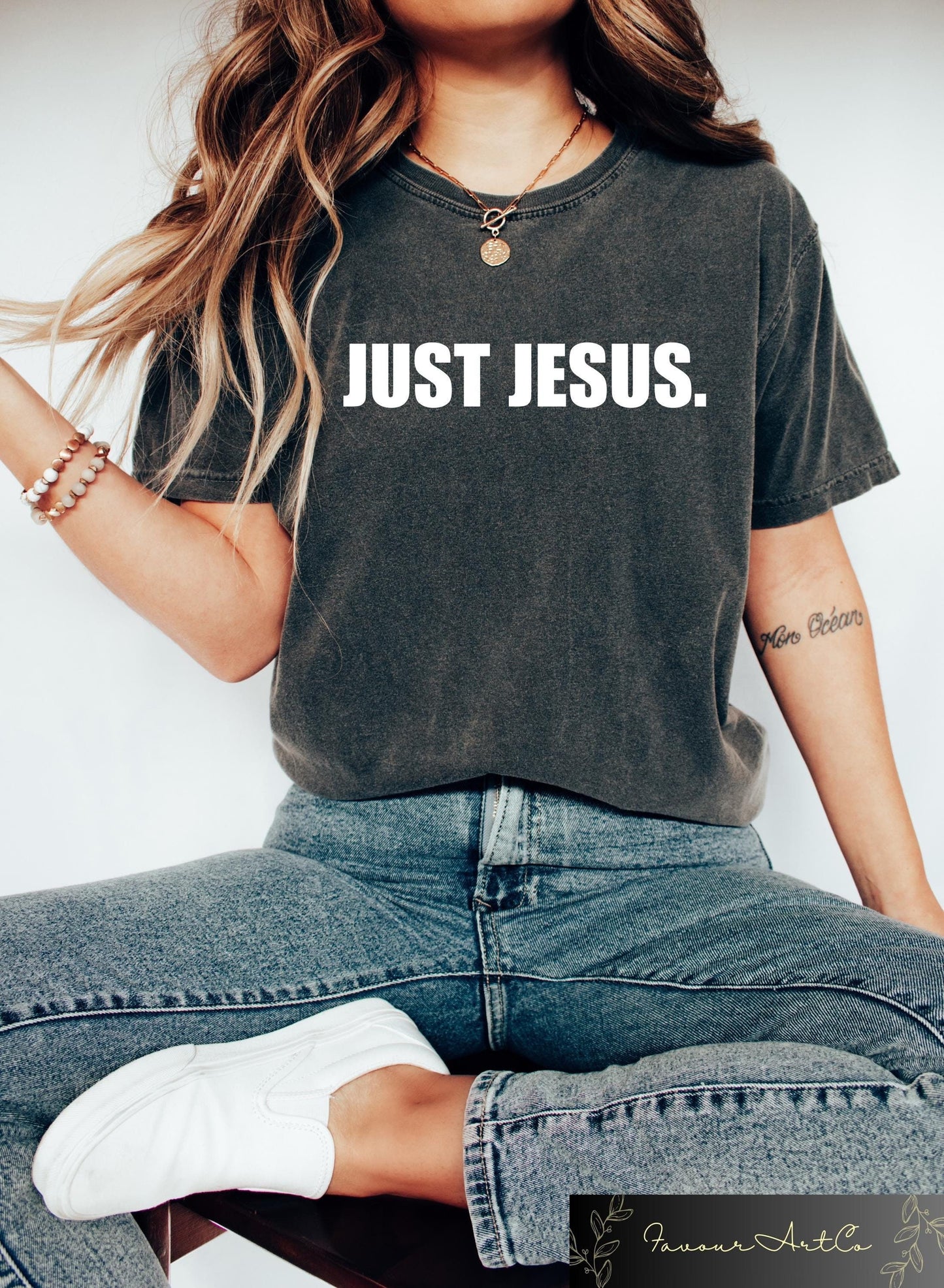 Retro Comfort Religious T shirt Just Jesus Shirt Christian Sweatshirt Bible Verse Tee Faith Based Tee Jesus Shirt Jesus Lover Gift Sweatshirt – Soft Feel · High-Quality Print