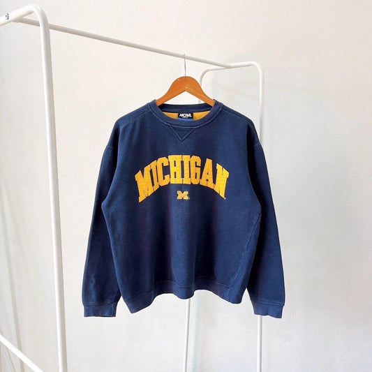 00s Michigan Wolverines NCAA blue sweatshirt L Sweatshirt – Cozy Vibes · Perfect For Daily Wear