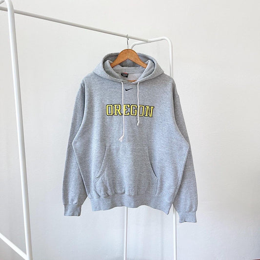 00s U of Oregon Ducks Nike gray hoodie M Hoodie – Aesthetic Look · Trending Graphic Apparel