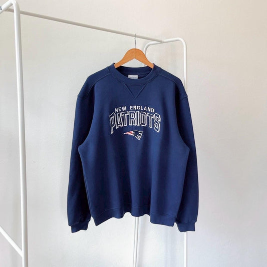 00s New England Patriots NFL football Reebok blue sweatshirt M Sweatshirt – Cozy Vibes · Trending Graphic Apparel